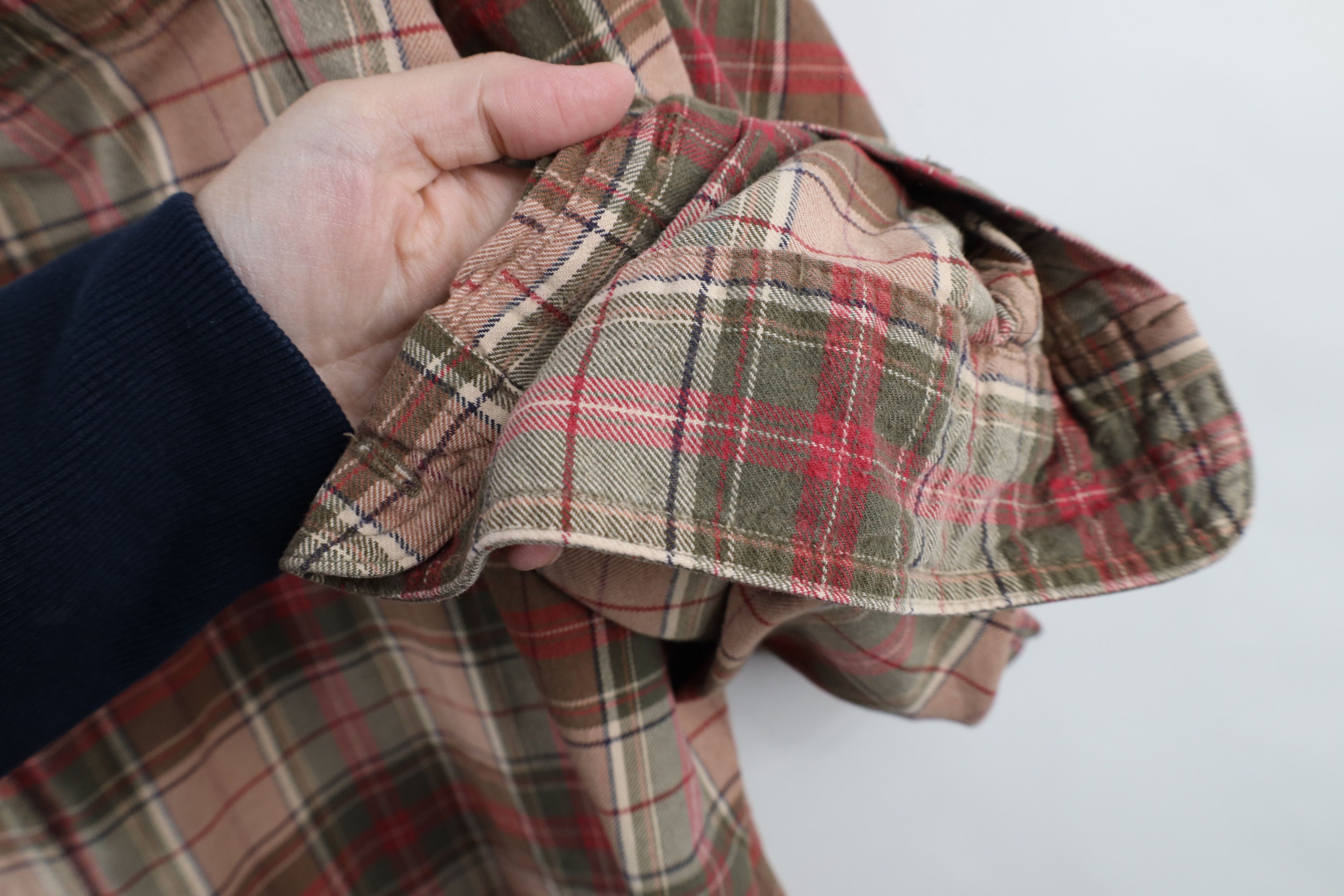 Vintage × Woolrich Woolen Mills Vintage 90s Woolrich Collared Button Down Shirt Plaid Size US XXL / EU 58 / 5 - 7 Thumbnail