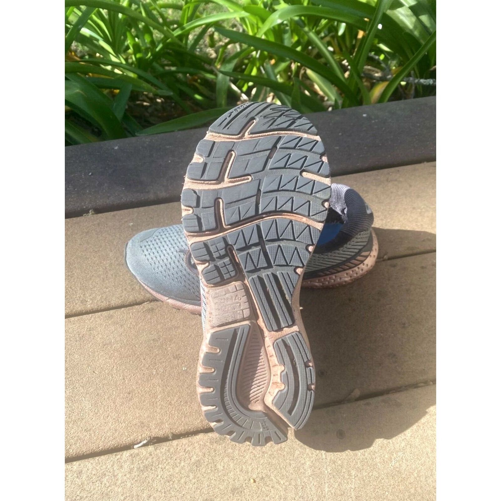Brooks Brooks Adrenaline GTS 20 Running Womens Size 7.5 Alloy/Rose Gold/Blackened Pearl Pink Sneakers Rose Theme Shoes Womens Size US 8 / IT 38 - 4 Thumbnail