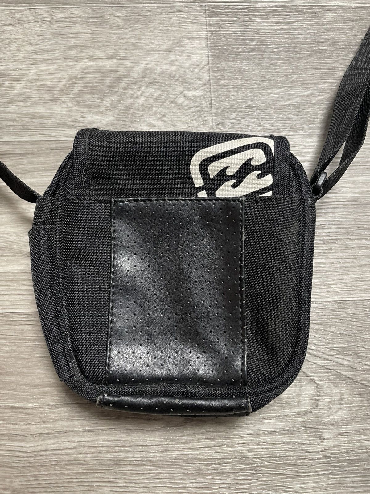 Billabong Vintage Billabong Black Box Shoulder Bag Surf Style Y2K Size ONE SIZE - 15 Thumbnail