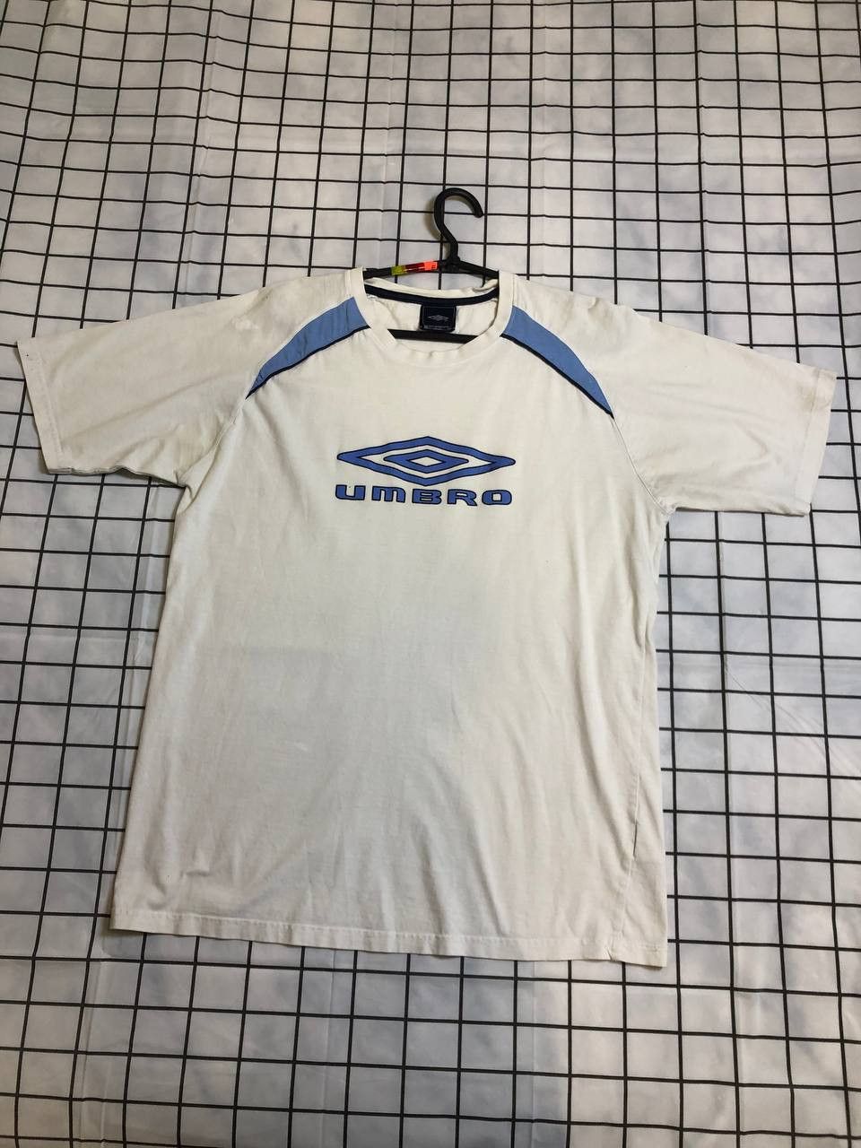 Umbro Y2K T-shirt white Umbro big logo center Vintage Size US M / EU 48-50 / 2 - 1 Thumbnail