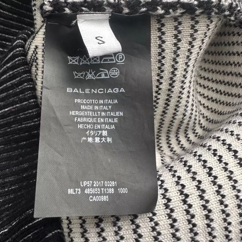 Balenciaga Balenciaga FW17 HOMME embroidered logo half-zip turtleneck Size US S / EU 44-46 / 1 - 8 Thumbnail