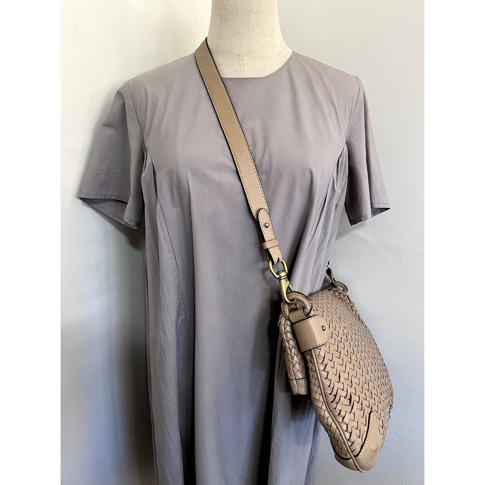 Cole Haan RARE 2006-07 Cole Haan VILLAGE WEAVE Flap Tote Taupe Bag Size ONE SIZE - 2 Thumbnail
