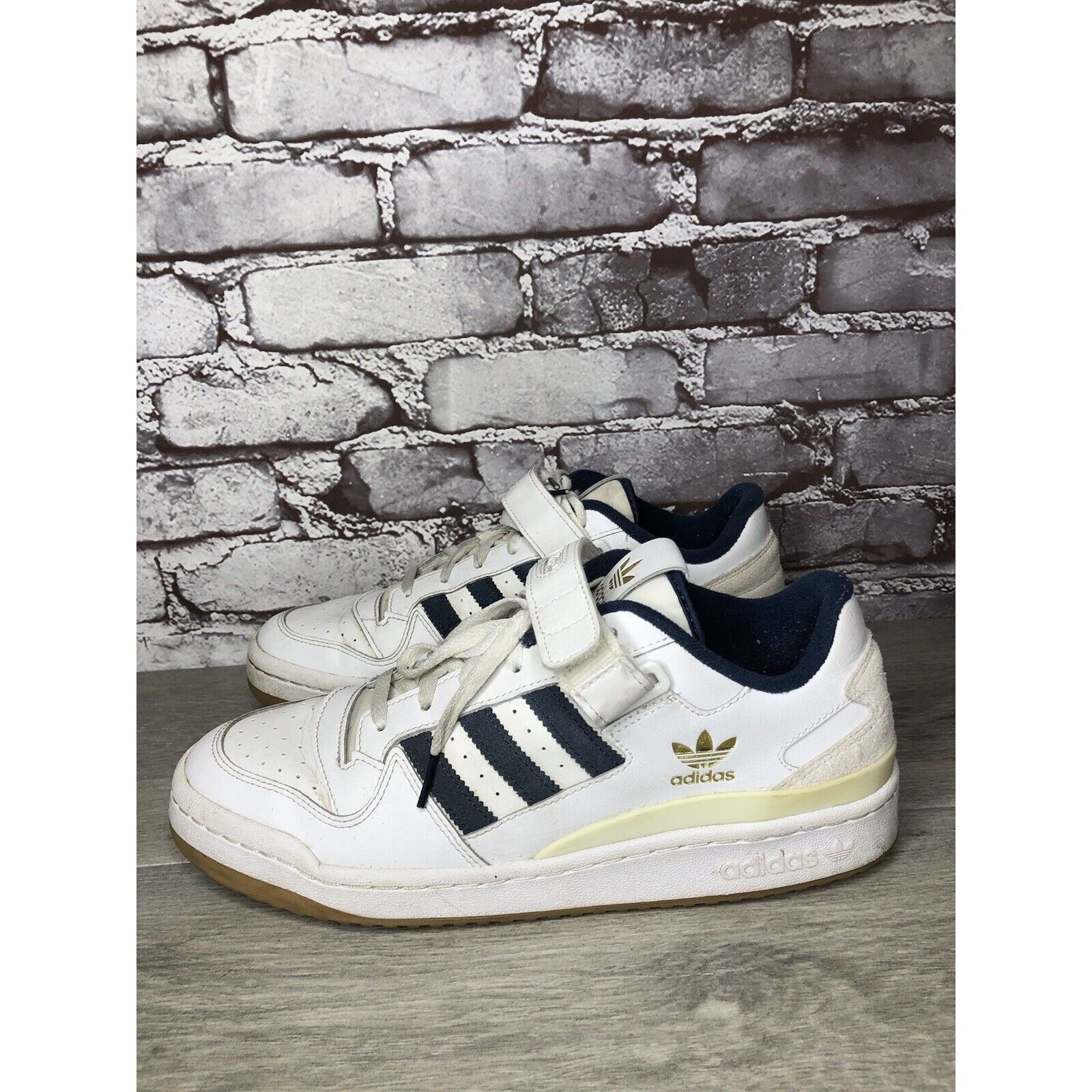 Adidas Adidas Originals Forum Low GY2648 White Navy Gum Basketball Size US 10.5 / EU 43-44 - 6 Thumbnail