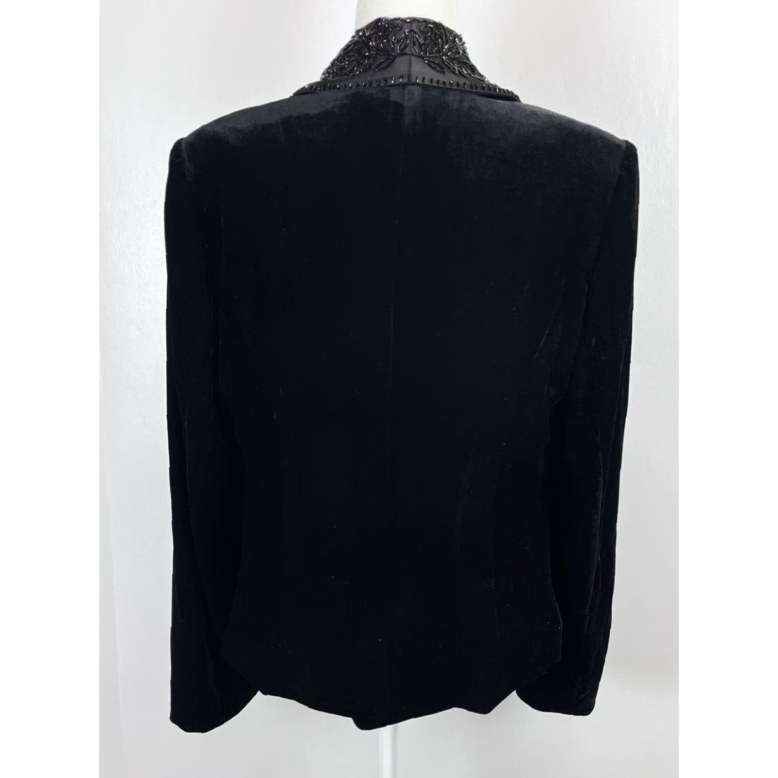 Vintage Victor Costa Women's Black Velvet Evening Blazer Jacket Size 14 Beaded Lapels Size XL / US 12-14 / IT 48-50 - 3 Thumbnail