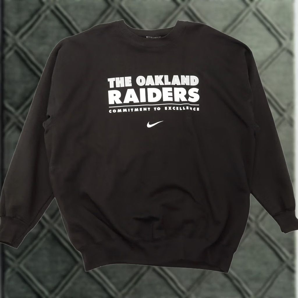 Vintage VINTAGE Oakland Raiders Crewneck Sweatshirt XL Black NOS Shirt Men's Size US XL / EU 56 / 4 - 1 Thumbnail