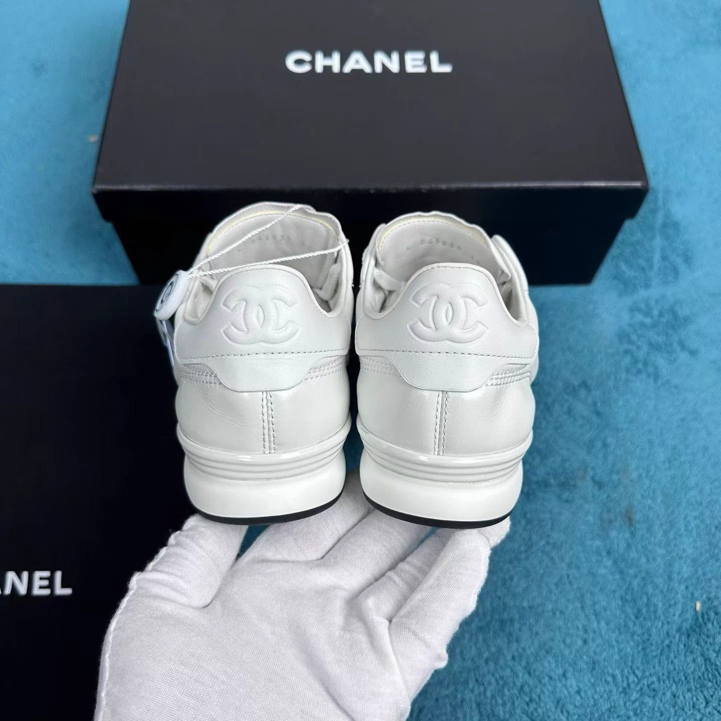 Chanel Chanel 25S Deerupt White 35 Size US 4 / IT 34 - 4 Thumbnail