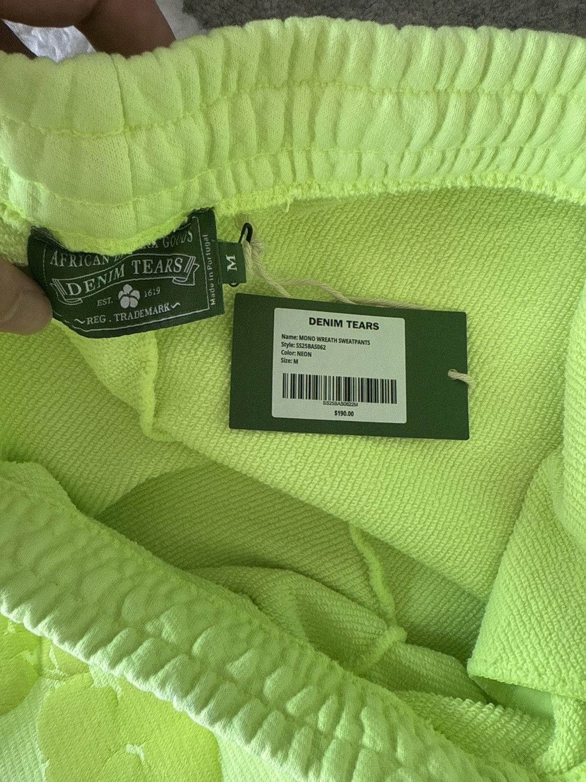 DENIM TEARS Denim Tears Mono Cotton Wreath Neon Green Sweatpants Size US 31 - 6 Thumbnail