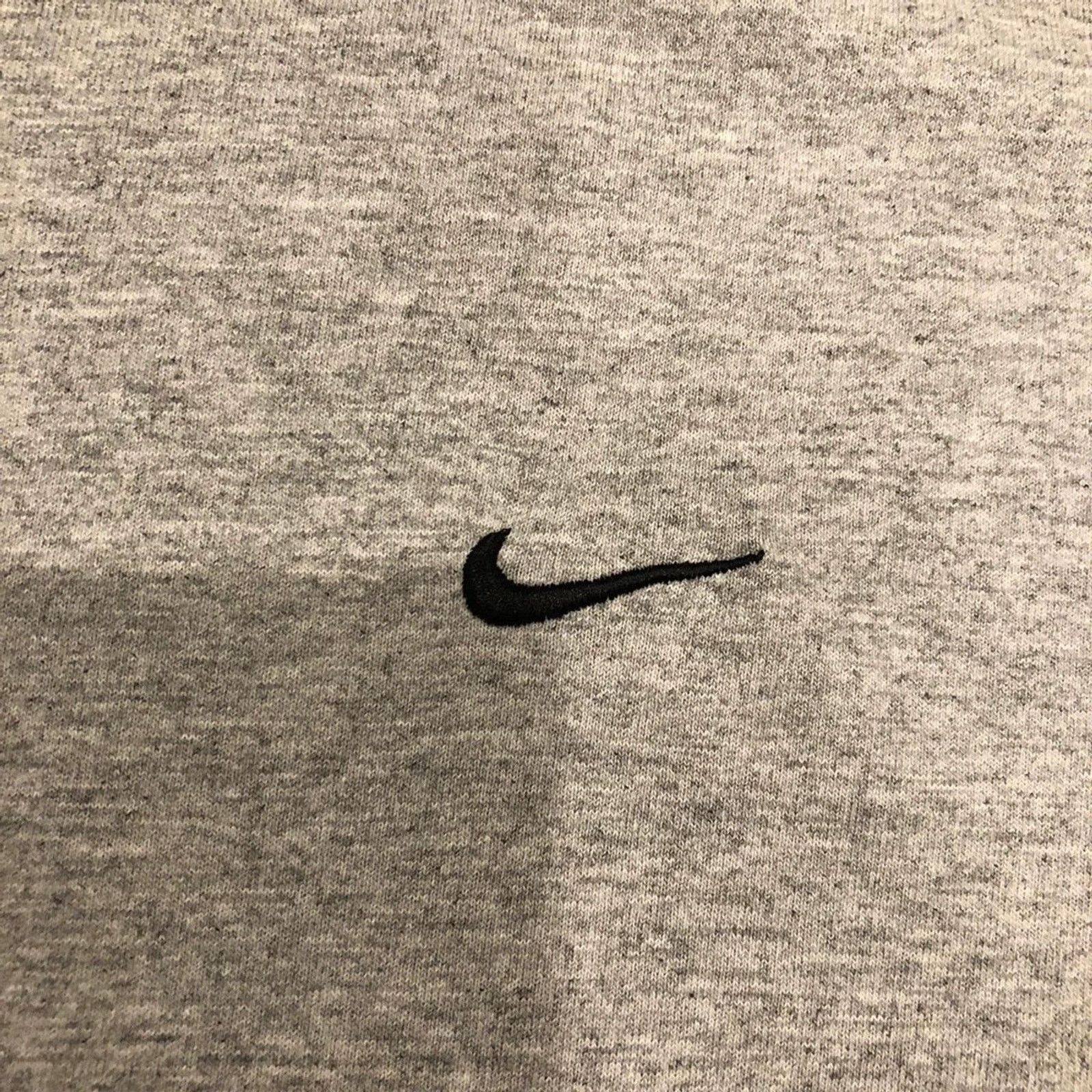 Nike × Vintage Vintage Y2K Nike Swoosh Tee Size US XL / EU 56 / 4 - 2 Thumbnail