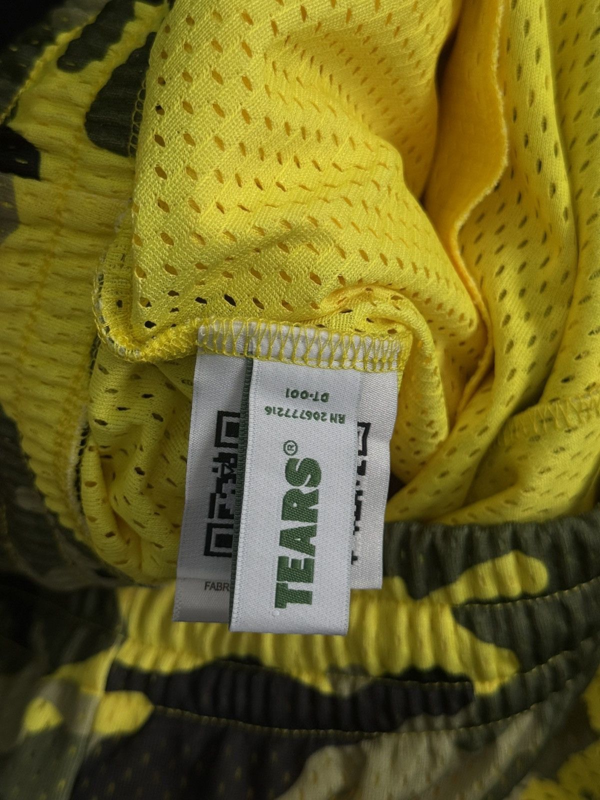 DENIM TEARS Denim Tears Mesh Summer Shorts Yellow Camo Size XL (NEW) Size US 36 / EU 52 - 7 Thumbnail