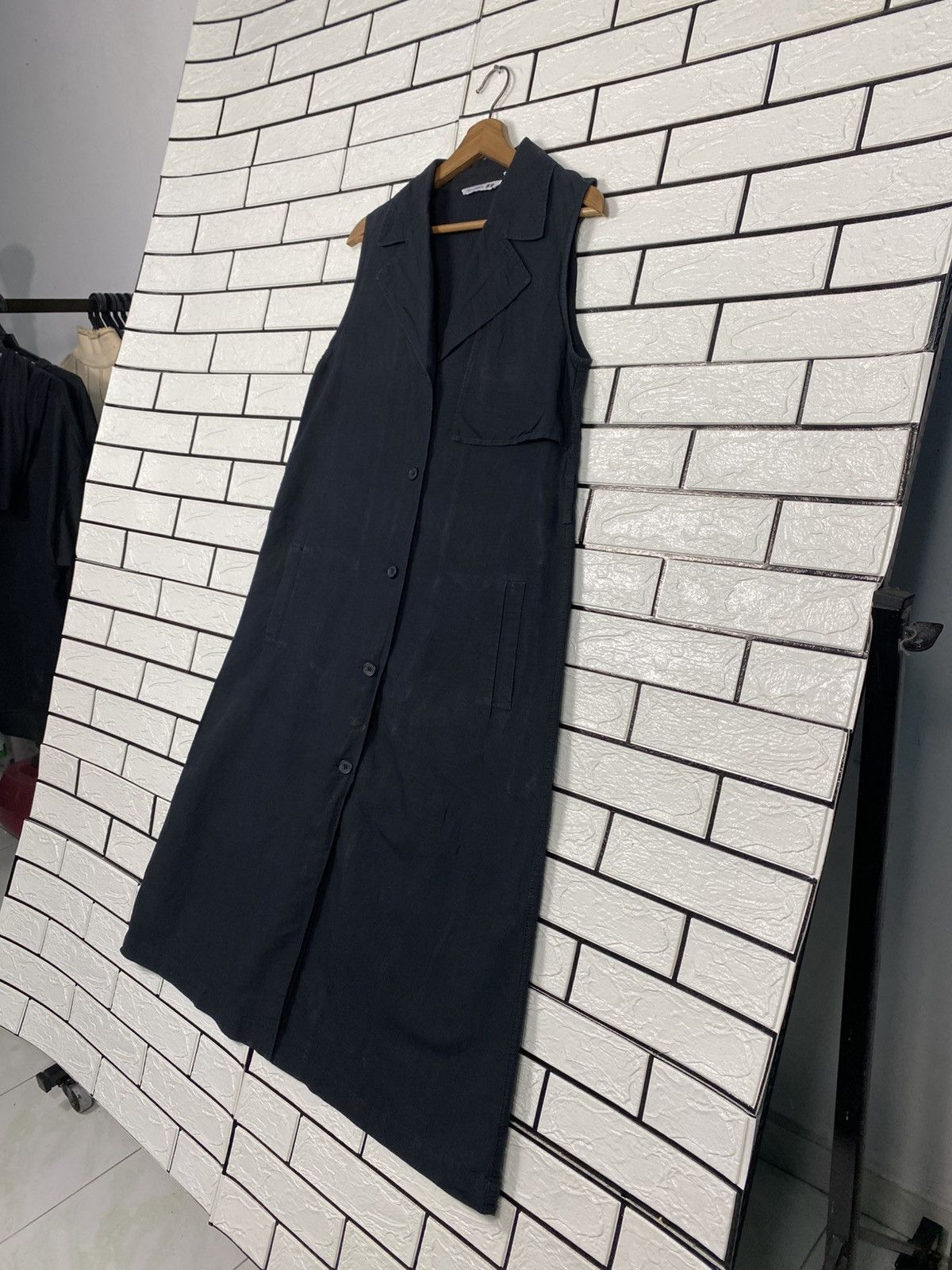 JW Anderson 📌Rich Black Long Jacket Sleeveless Uniqlo JW Anderson Size US M / EU 48-50 / 2 - 3 Thumbnail