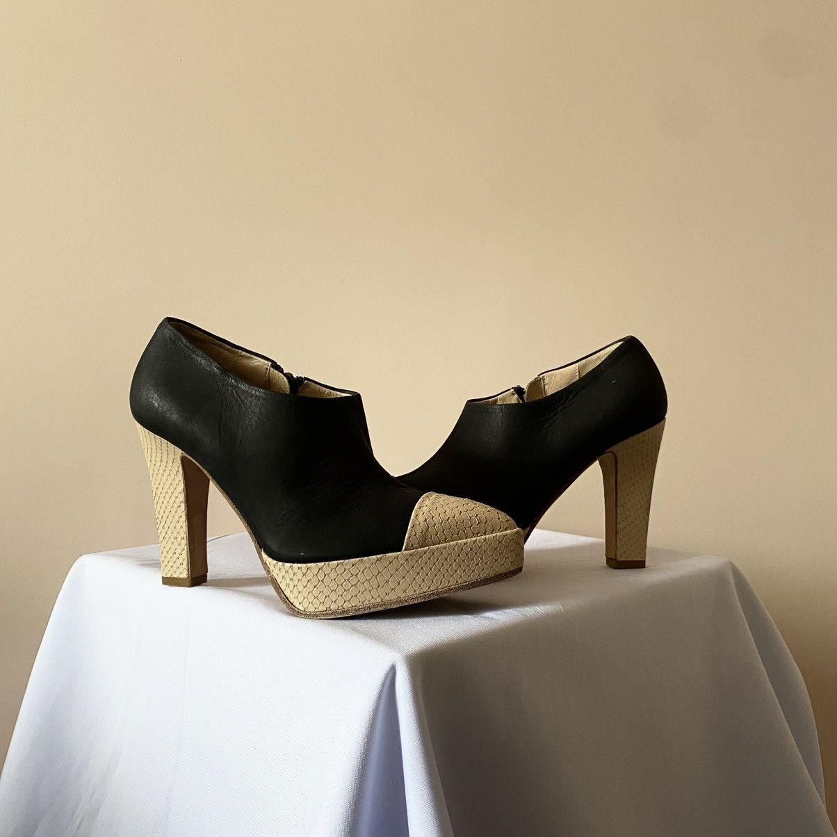 Acne Studios Acne Studios Black Snake Skin Heels Boots Office Vibe Y2K Size US 7 / IT 37 - 1 Thumbnail
