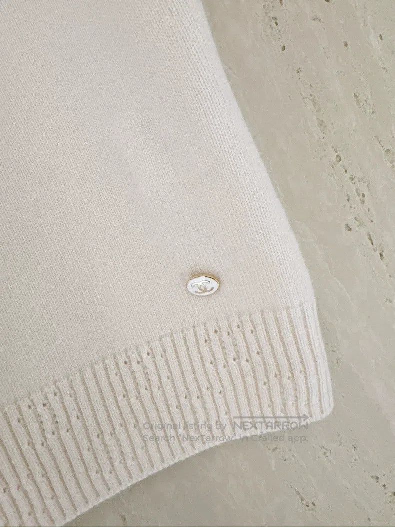 Chanel Chanel 23K white camelia vest Size XS / US 0-2 / IT 36-38 - 4 Thumbnail