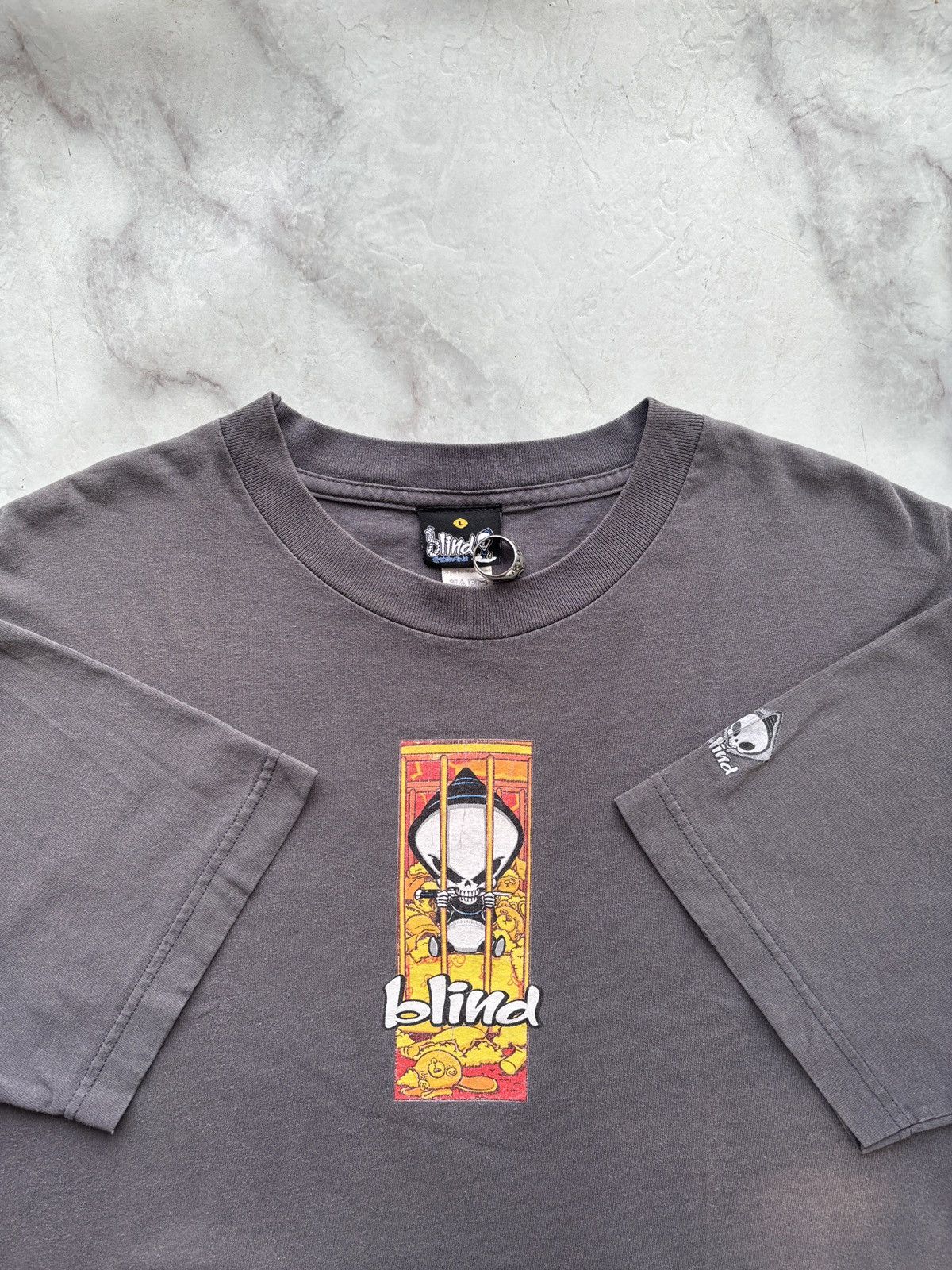 Blind Skateboards Rare Blind Switchblades tee Size US L / EU 52-54 / 3 - 1 Thumbnail