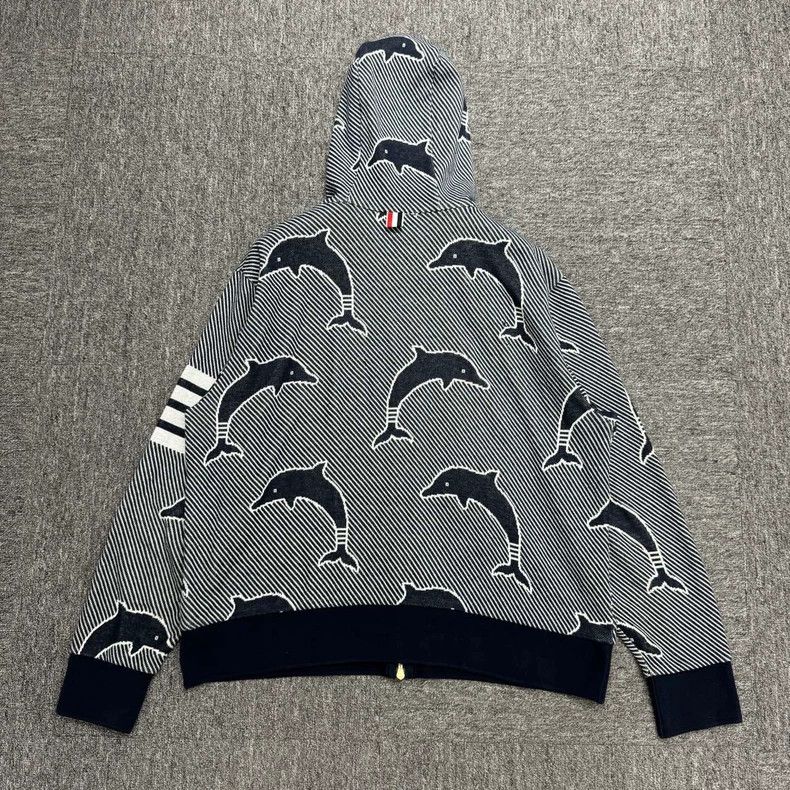 Thom Browne Thom Browne size4 Dolphin print hooded sweater coat Size US XL / EU 56 / 4 - 3 Thumbnail