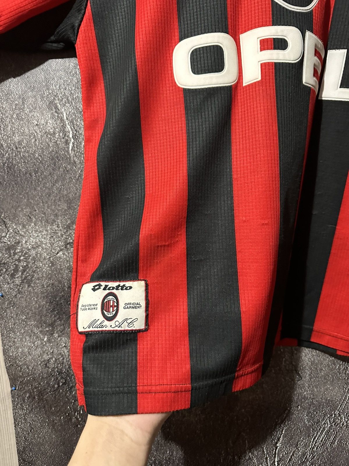 Lotto Sport Ac Milan 1997/98 home jersey Size US S / EU 44-46 / 1 - 2 Thumbnail