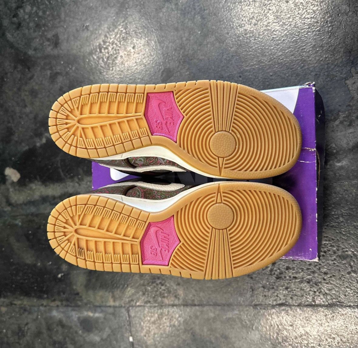 Nike SB Dunk Low SB Paisley Size US 5.5 / EU 38 - 5 Thumbnail