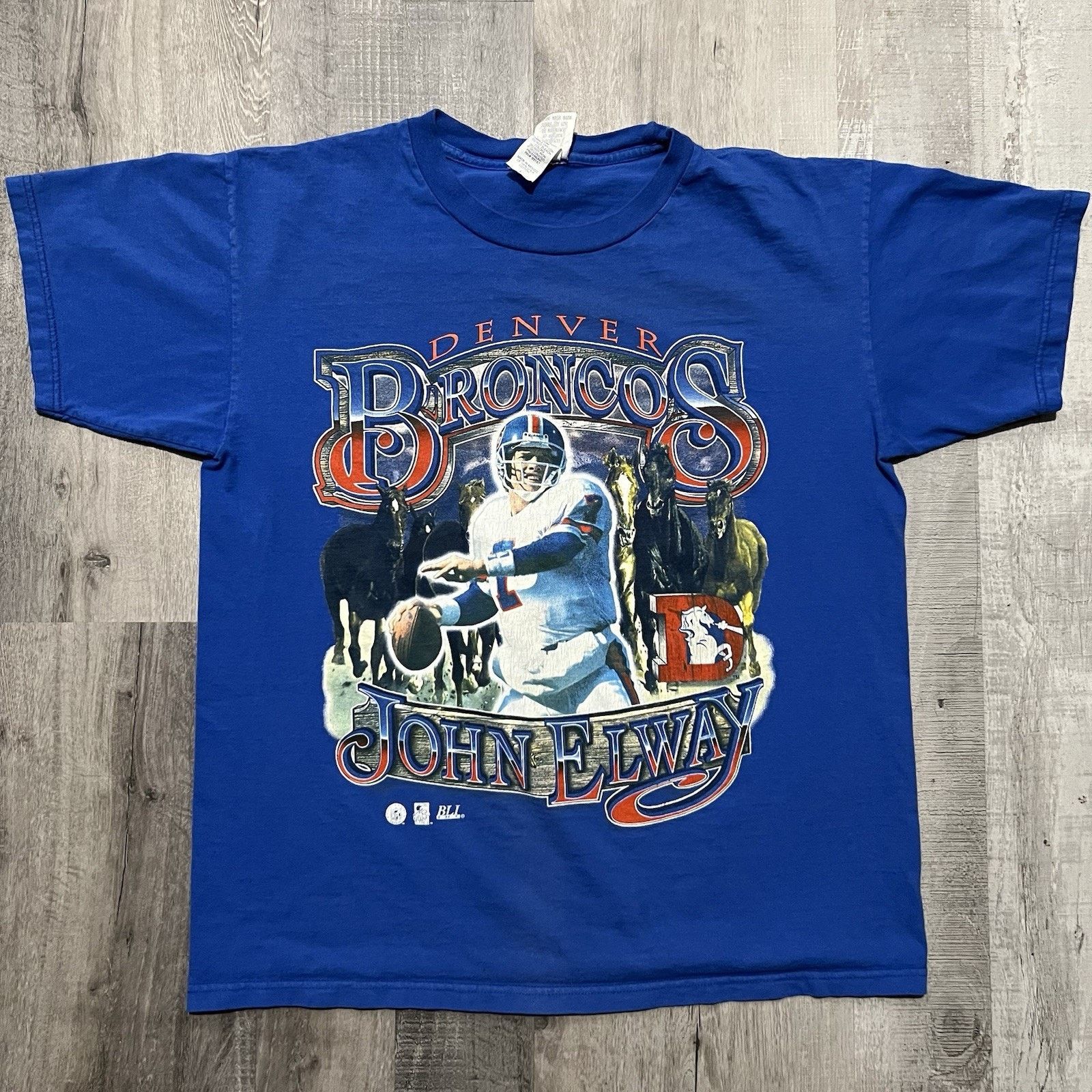 Vintage VTG Denver Broncos John Elway 90s Big Graphic NFL T Shirt L Size US L / EU 52-54 / 3 - 1 Thumbnail