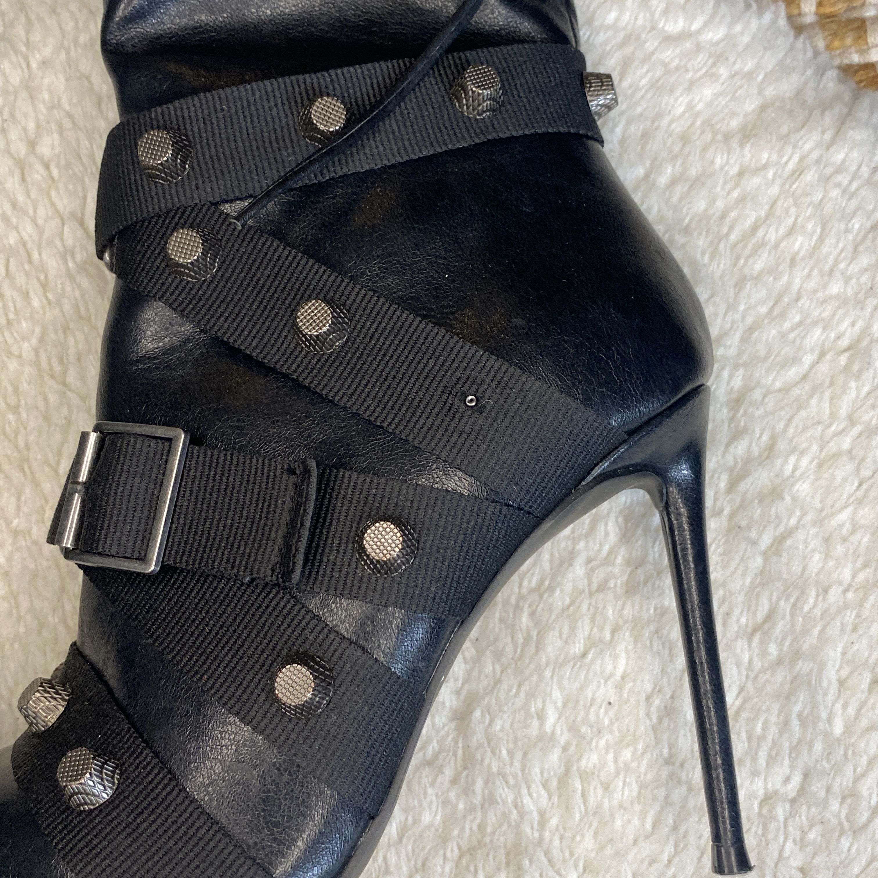 Steve Madden Steve Madden Black Faux Leather Strappy Studded Boots Size US 7.5 / IT 37.5 - 3 Thumbnail