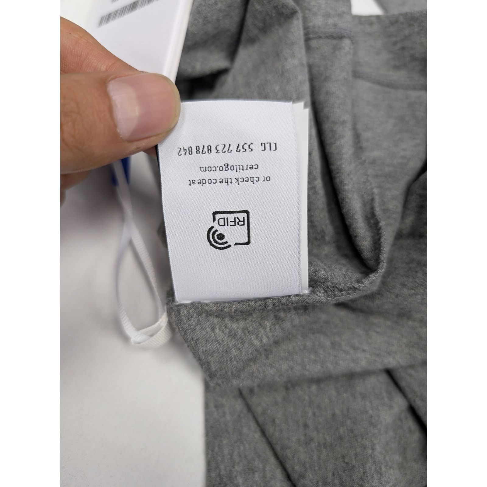 Off-White o1rshd1 23 Varsity Skate Long Sleeve Tee T-Shirt in Grey Size US XXL / EU 58 / 5 - 19 Thumbnail