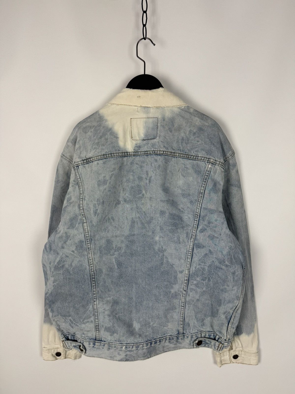 Levi's Vintage Distressed Levi’s Washed Denim Custom Made Jacket Size US XL / EU 56 / 4 - 15 Thumbnail