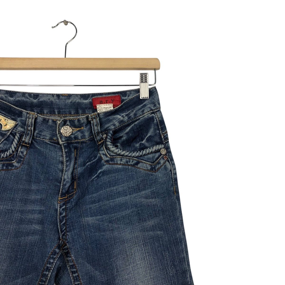 Japanese Brand ARY Denim “Angel Wing” Embroidered Back Graphic Jeans Size 28" / US 6 / IT 42 - 7 Thumbnail