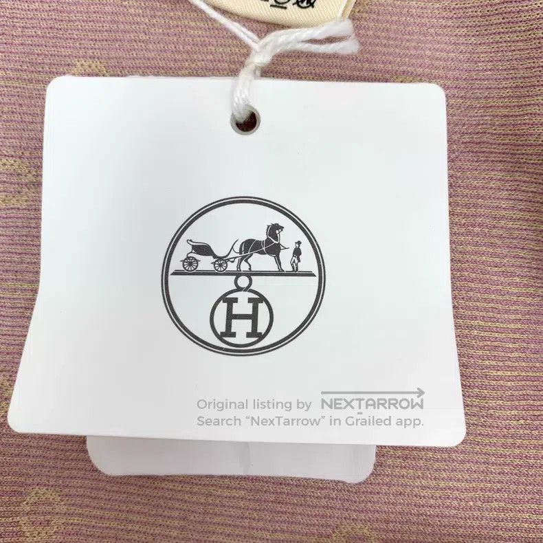 Hermes Hermes Yellow Lock扣Raised Pattern Mulberry Silk Crew Neck Size XS / US 0-2 / IT 36-38 - 6 Thumbnail