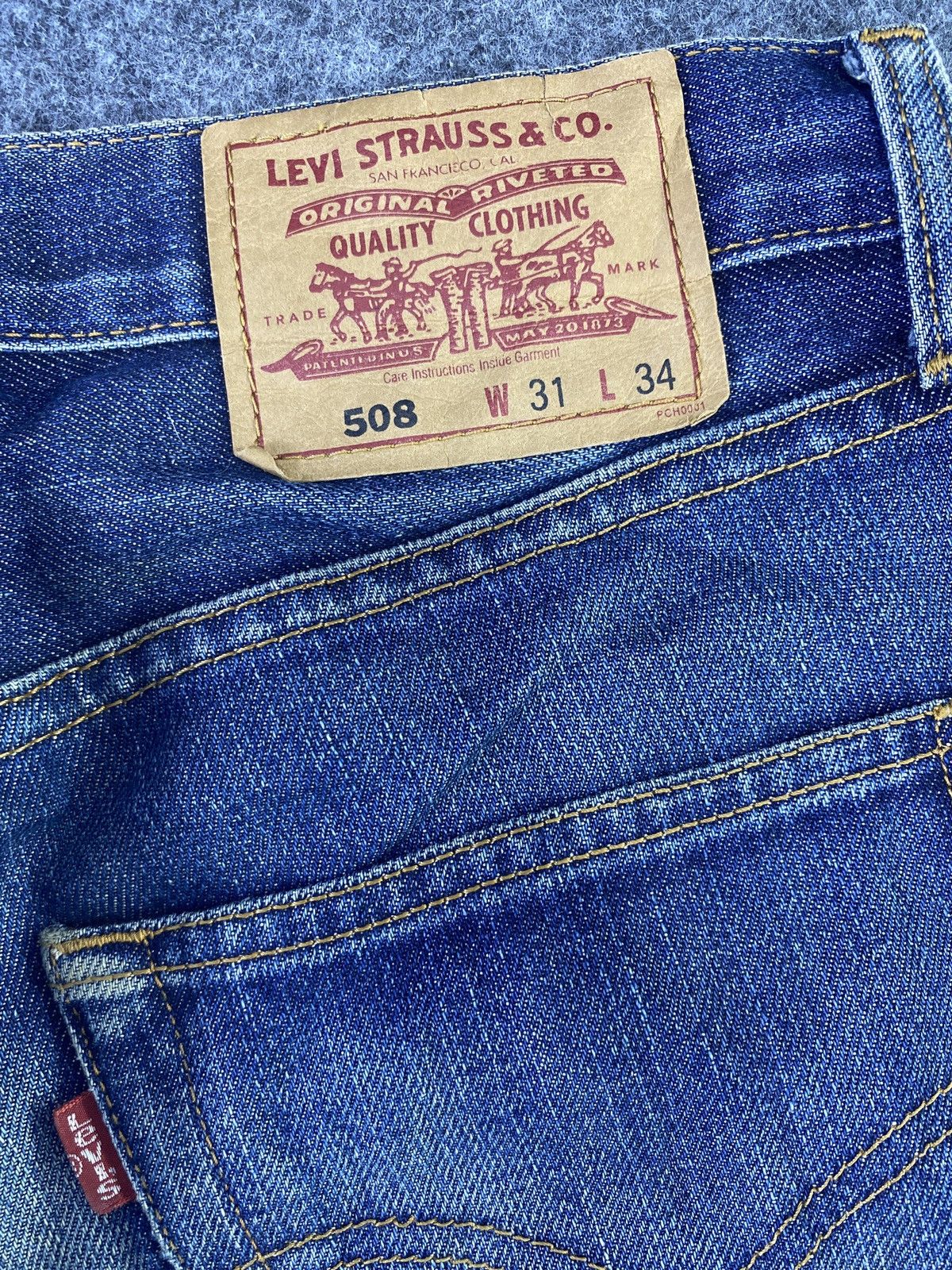 Jean × Levi's × Vintage VINTAGE LEVIS 508 DISTRESS BLUE WASH JEANS - J910 Size US 31 - 10 Thumbnail
