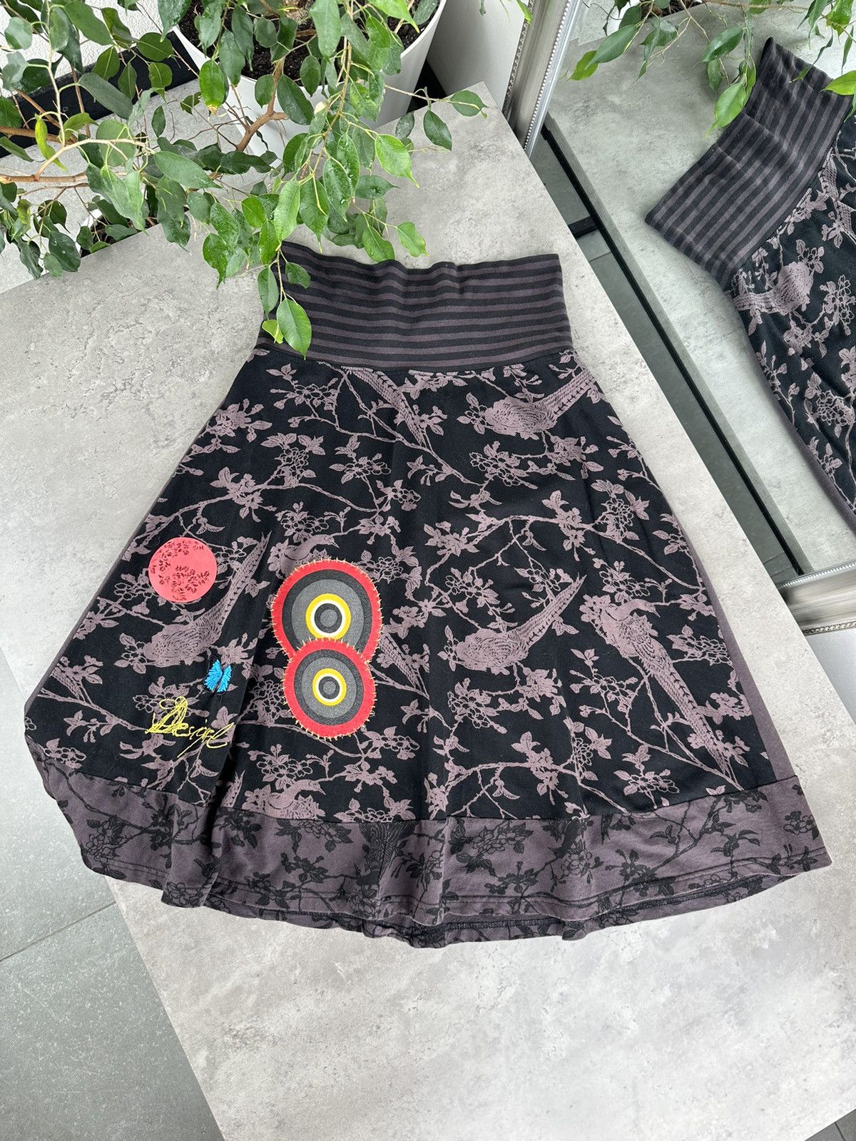 Desigual Desigual Printed Flared Skirt Size 27" / US 4 / IT 40 - 7 Thumbnail