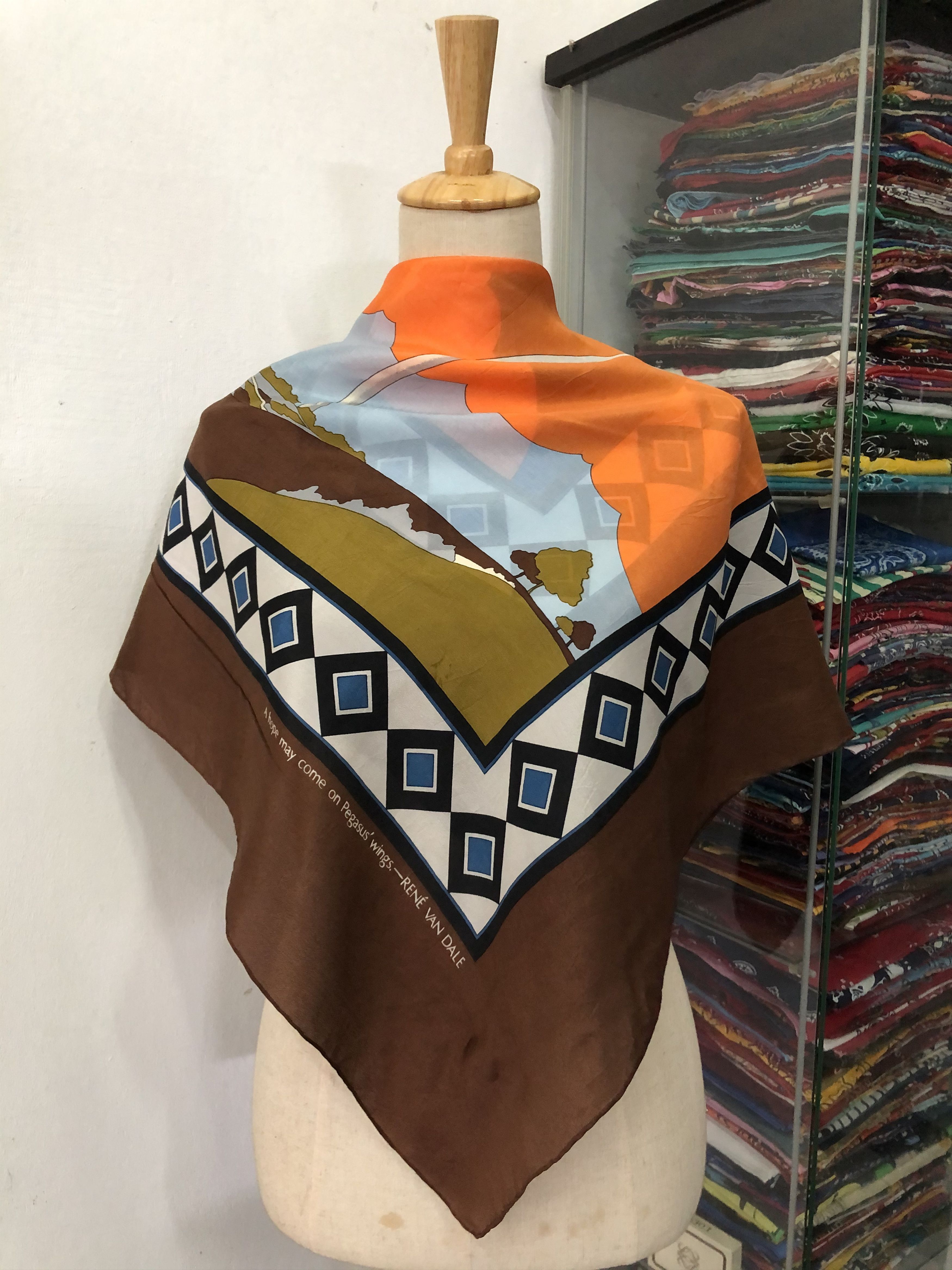 Vintage Vintage Silk Scarf Size ONE SIZE - 1 Thumbnail