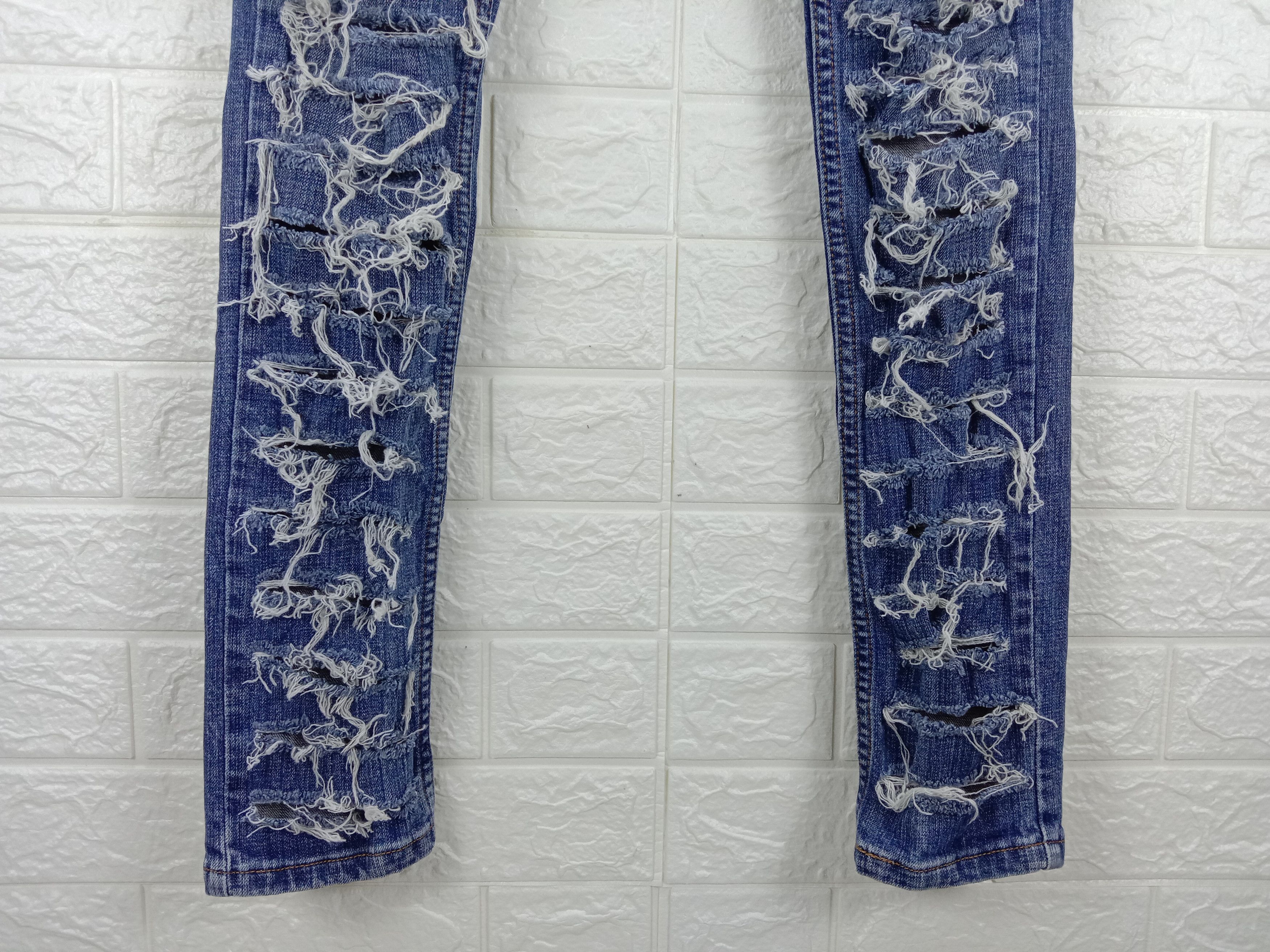 Levi's Ripped Jeans Vintage Levi's 524 Distressed Denim Size 27" / US 4 / IT 40 - 4 Thumbnail