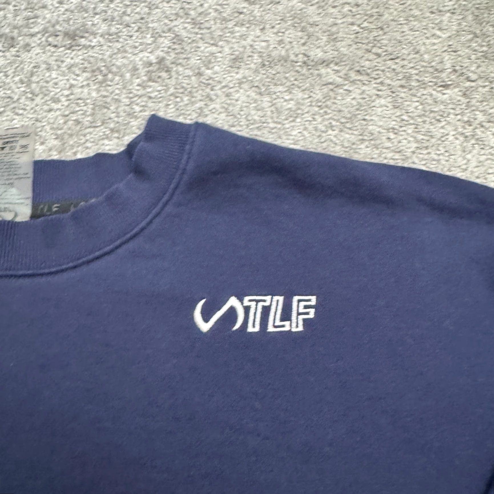 Vintage TLF Cropped Pullover Sweatshirt Womens Small Navy Blue Crew Neck Boxy Casual Shirt Size S / US 4 / IT 40 - 4 Thumbnail
