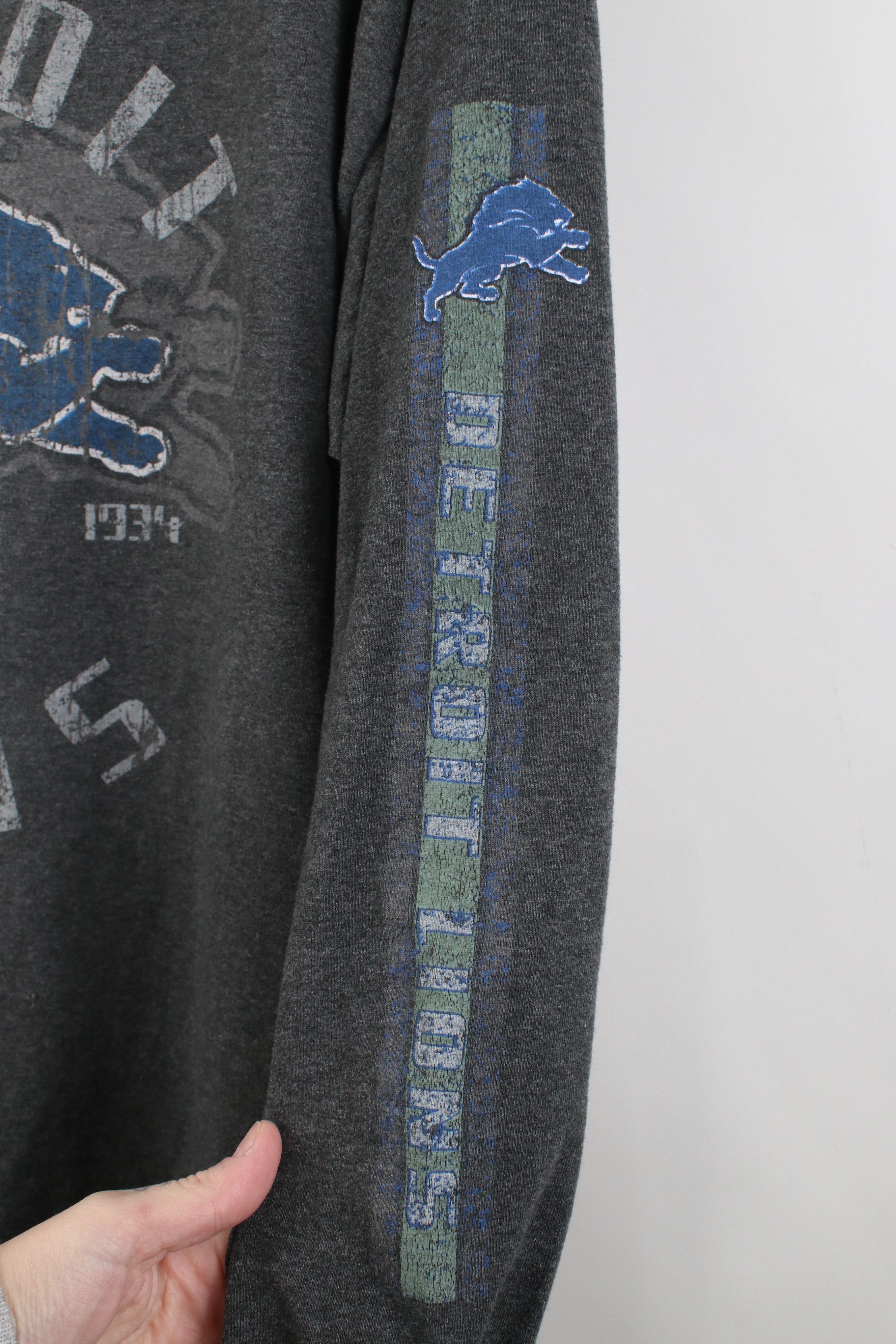 Vintage Vintage Y2K NFL Lions Football Long Sleeve T-Shirt Gray Size US XL / EU 56 / 4 - 5 Thumbnail