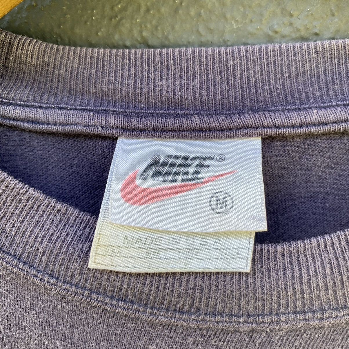 Nike Thrashed Faded Vintage Y2K Nike Swoosh ERD GRUNGE BOXY TEE Size US L / EU 52-54 / 3 - 5 Thumbnail