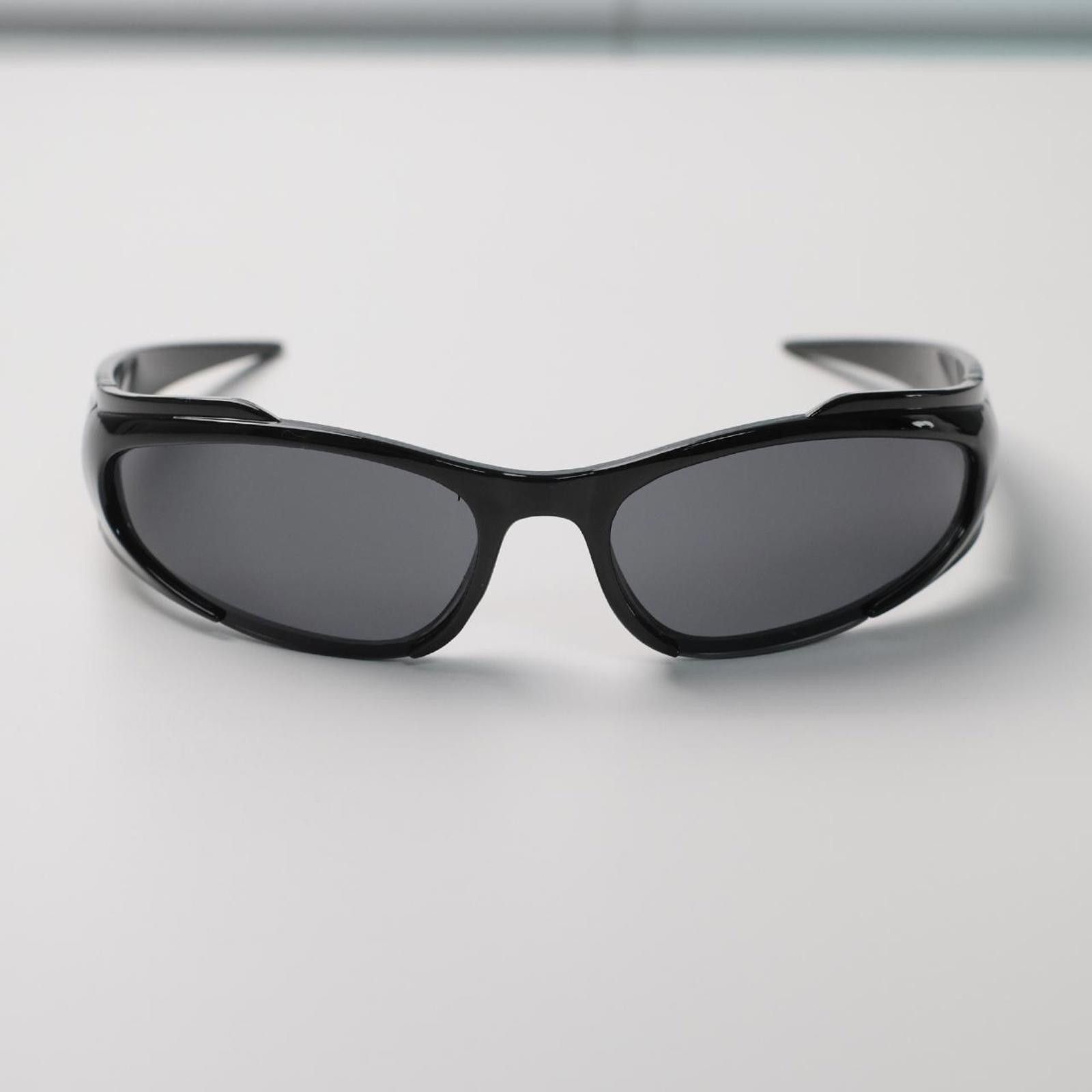 Japanese Brand Y2k Avant Garde Futuristic Cat Eye Black Sunglasses Unisex Size ONE SIZE - 2 Thumbnail