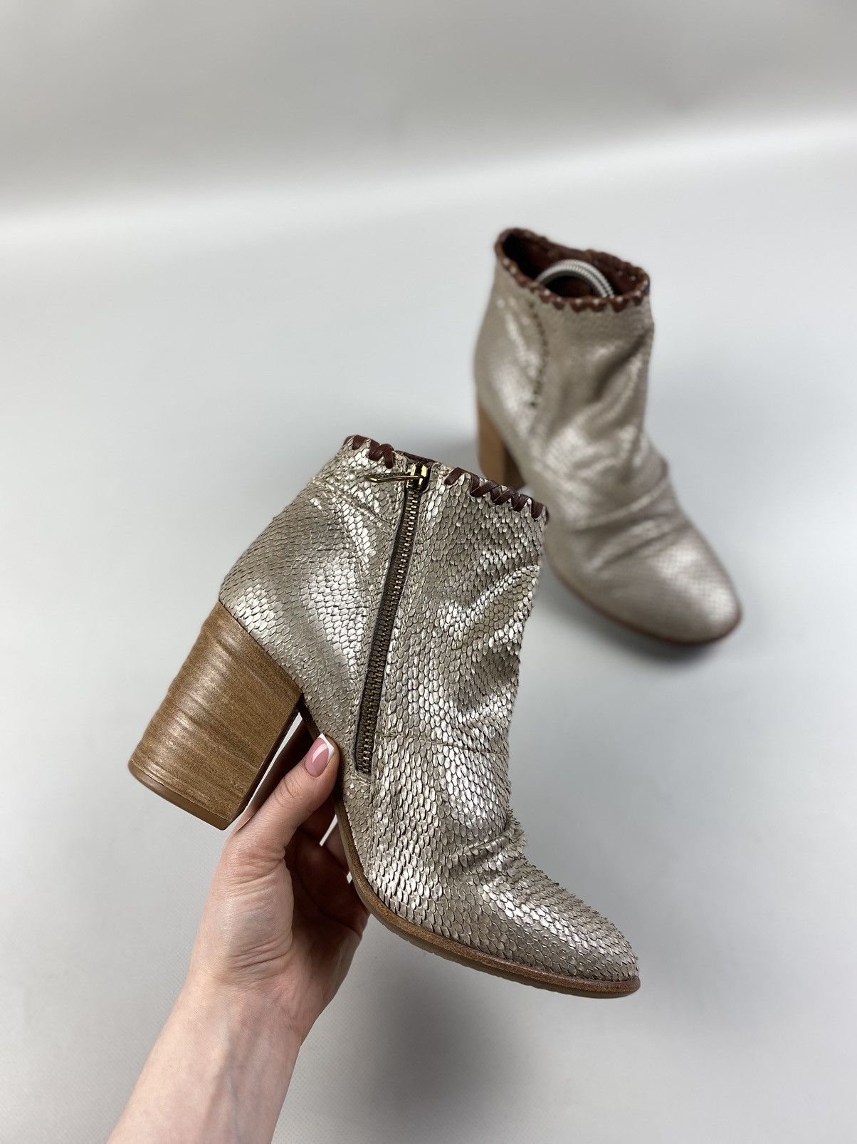 A.S.98 A.S. 98 ladies avant-garde heeled boots size 39 Size US 9 / IT 39 - 13 Thumbnail