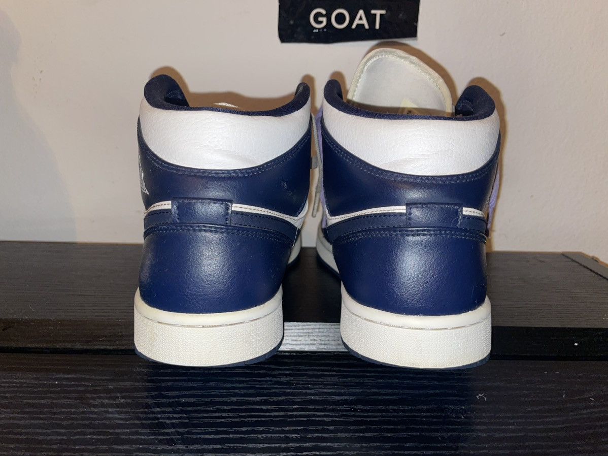 Jordan Brand Air Jordan 1 Mid “Obsidian” Size US 9 / EU 42 - 7 Thumbnail