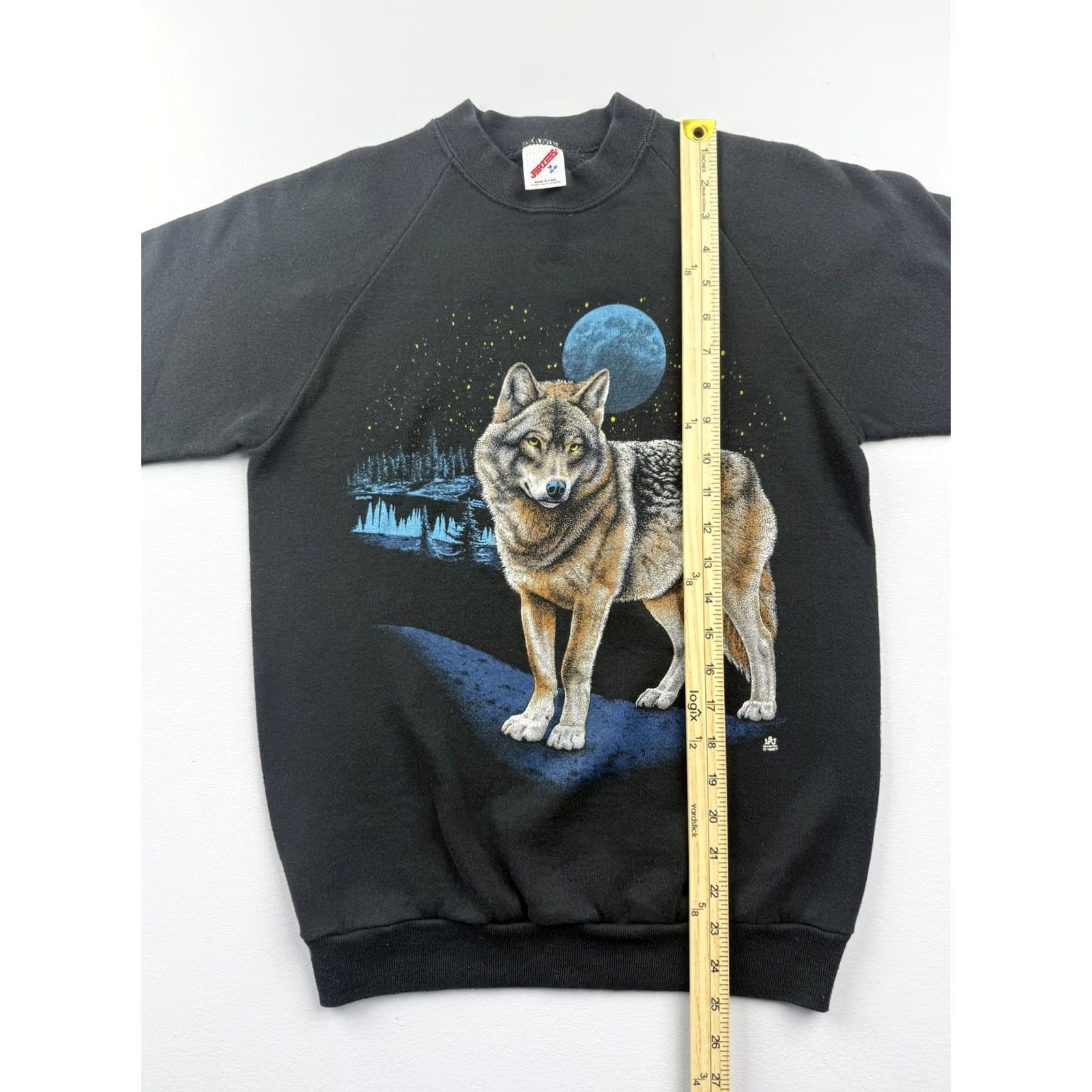 Jerzees VINTAGE Jerzees Sweatshirt Mens M Black Wolf Moon Graphic USA Shirt Size US M / EU 48-50 / 2 - 4 Thumbnail