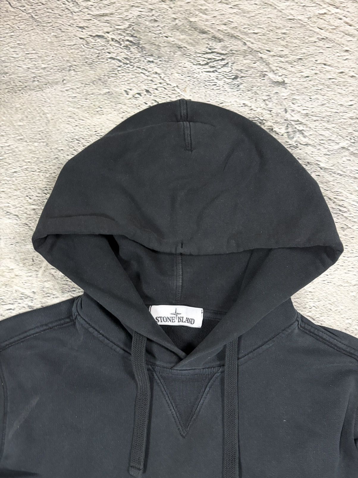Stone Island Stone island black hoodie with badge Size US S / EU 44-46 / 1 - 2 Thumbnail