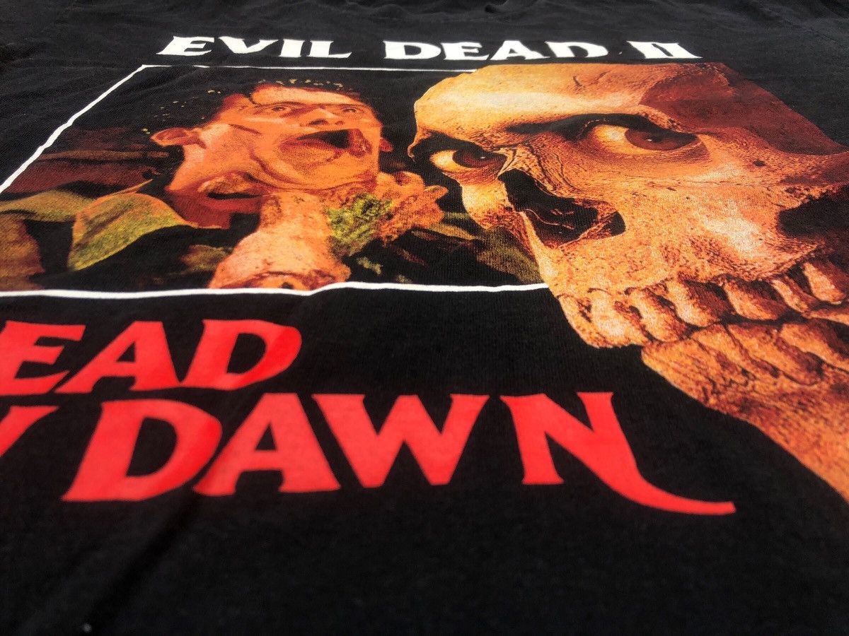 Other 🔥Vintage EVIL DEAD 2 'Dead by Dawn' Horror Movie T-Shirt Size US L / EU 52-54 / 3 - 4 Thumbnail