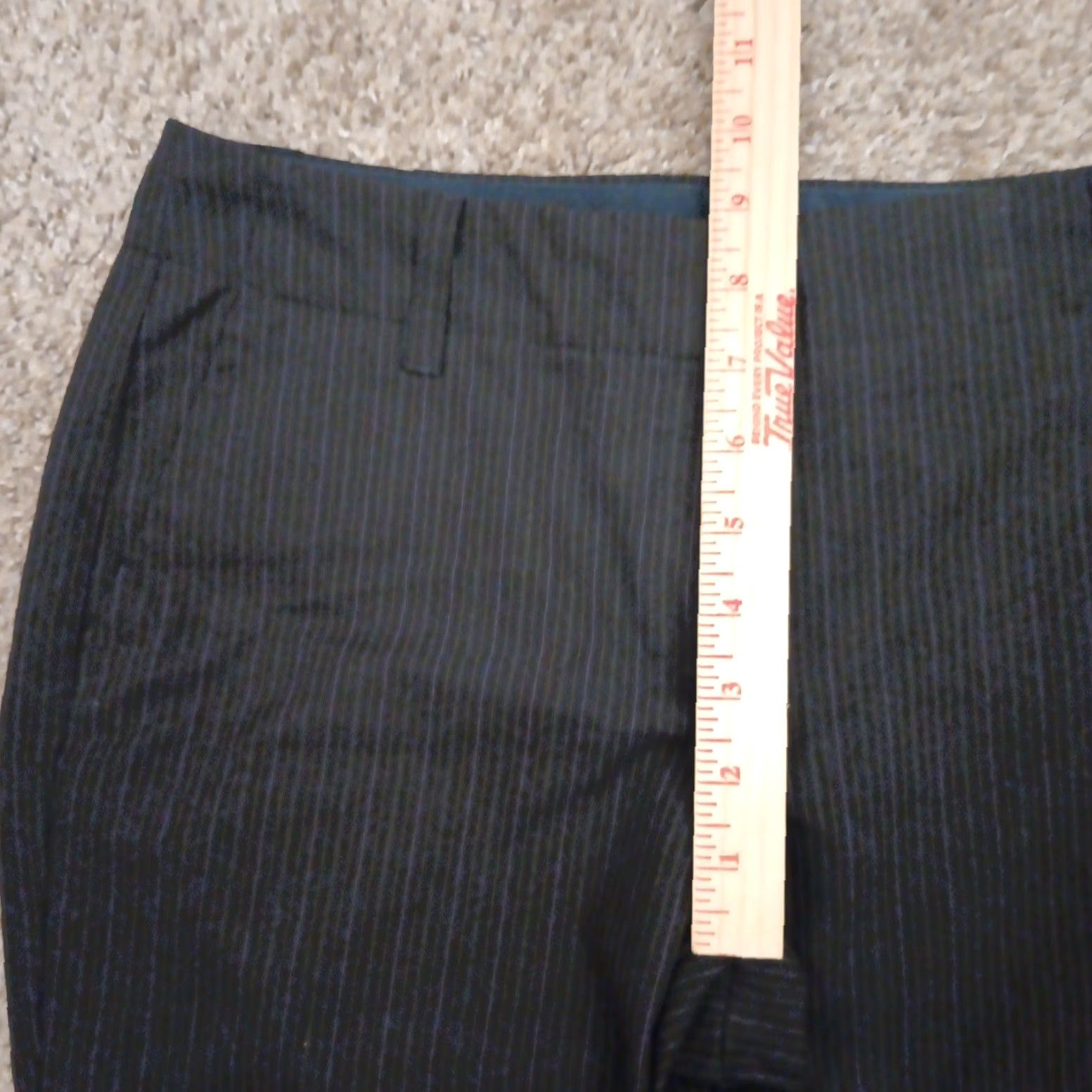 Liz Claiborne Liz Claiborne Dress Pants Womens Size 6 Petite Black Striped Straight Inseam 28 in Polyester Blend Flat Front Pockets" Size 28" / US 6 / IT 42 - 5 Thumbnail