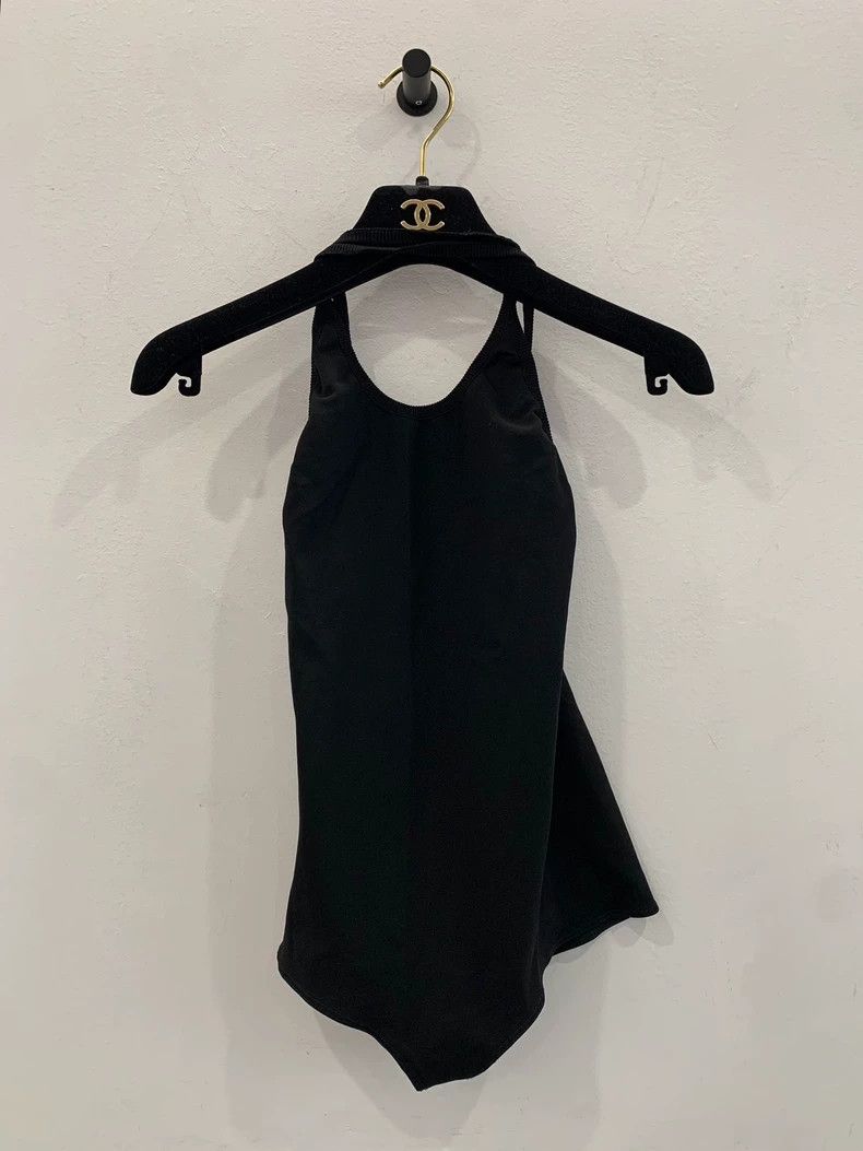 Givenchy Givenchy Back Cut-out Black Women's Tank Top, Size 34 Size XS / US 0-2 / IT 36-38 - 1 Thumbnail