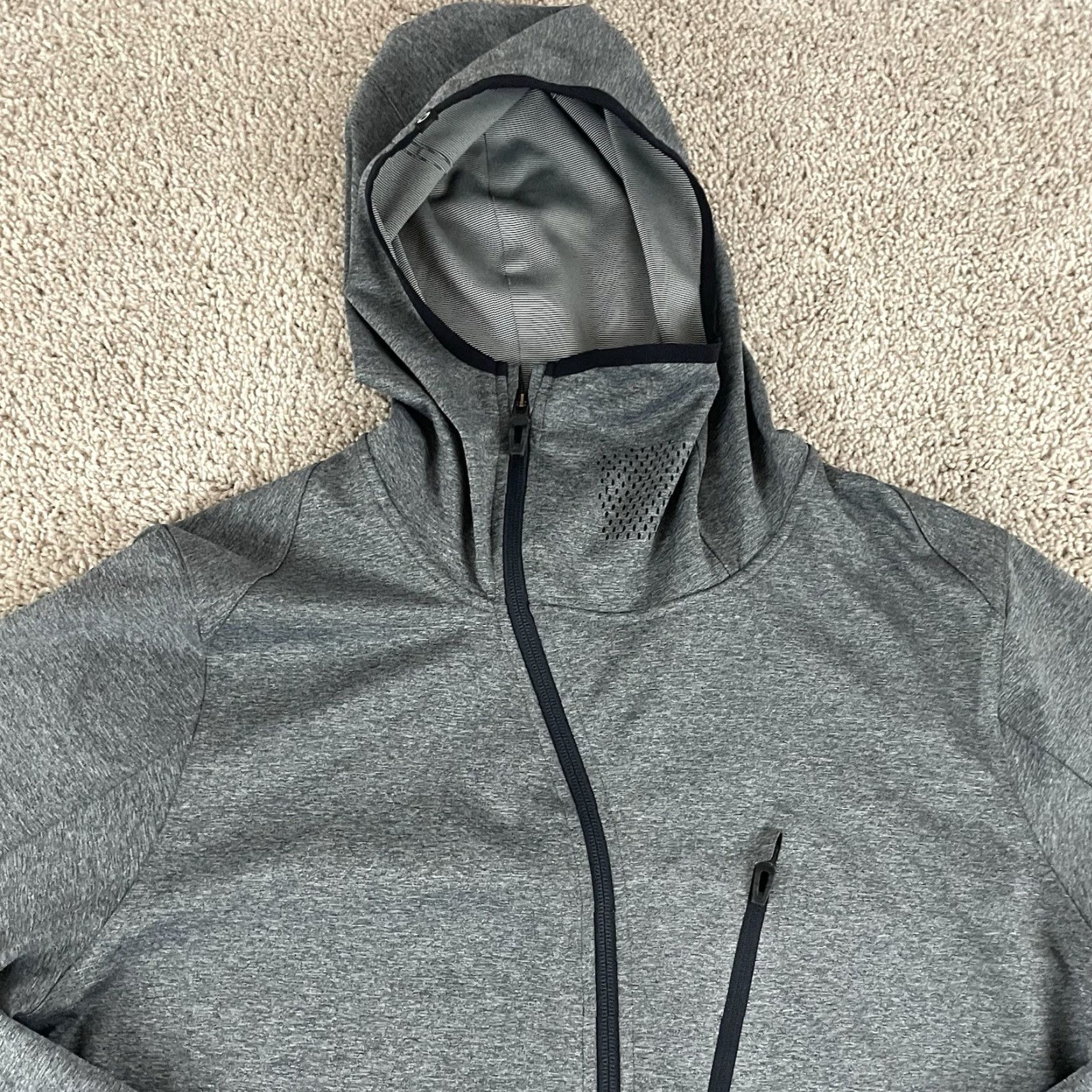 Oakley Oakley Jacket Mens Large Gray Softshell Full Zip Wind-Resistant Pockets Reflective Breathable Outdoor Short/Long? Size US L / EU 52-54 / 3 - 2 Thumbnail