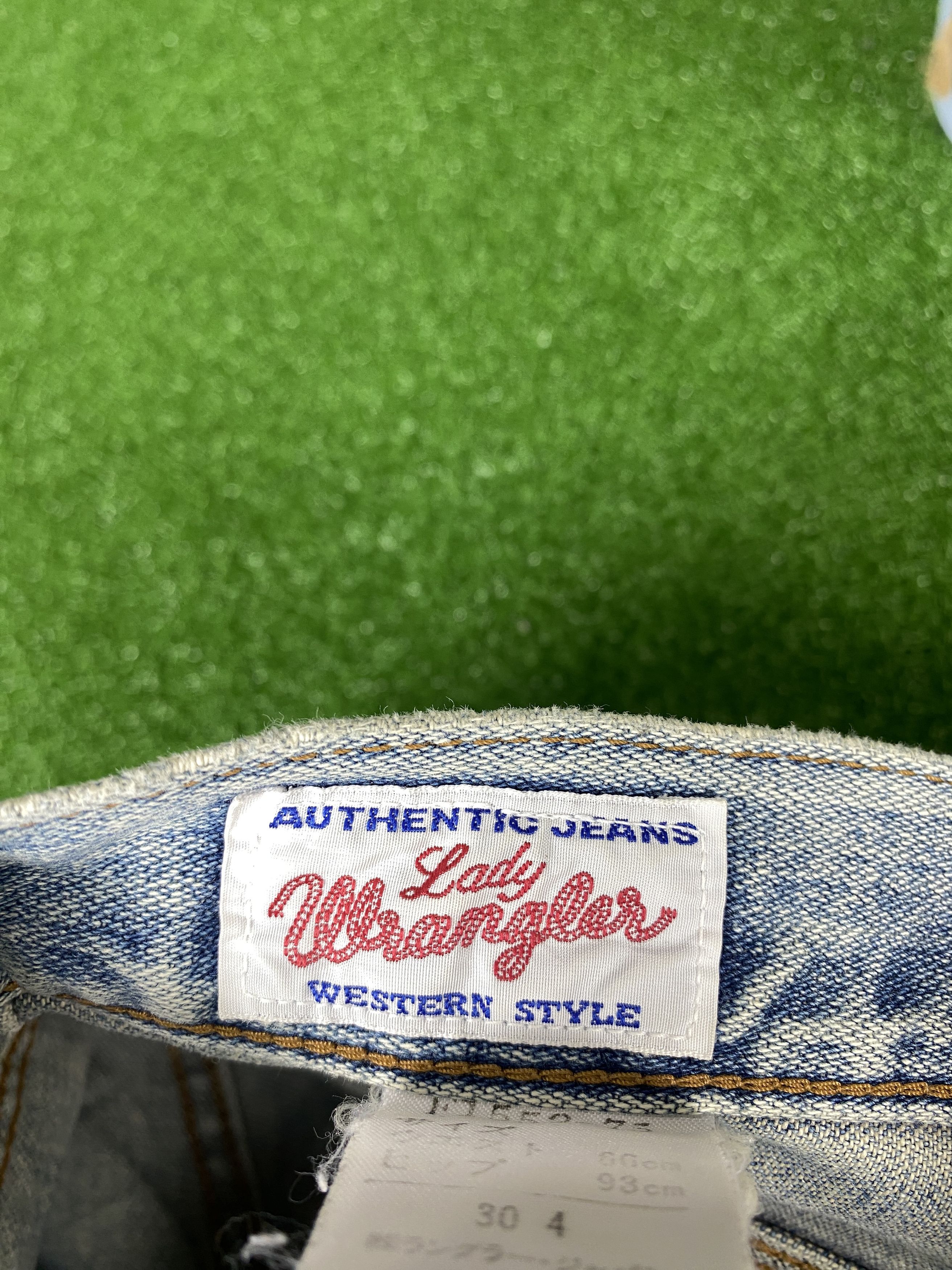 Vintage × Wrangler Vintage Wrangler Boot Cut Faded Mid Wash Jeans CP0052 Size 26" / US 2 / IT 38 - 11 Thumbnail