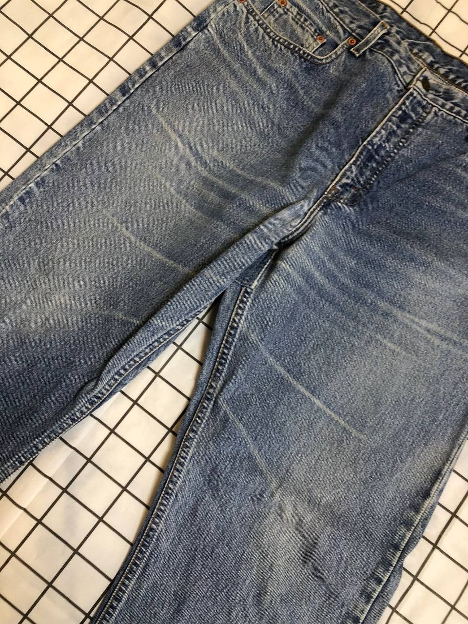 Levi's Vintage 615 Levi's Relaxed Jeans Light Wash Denim Pocket Size US 40 / EU 56 - 6 Thumbnail