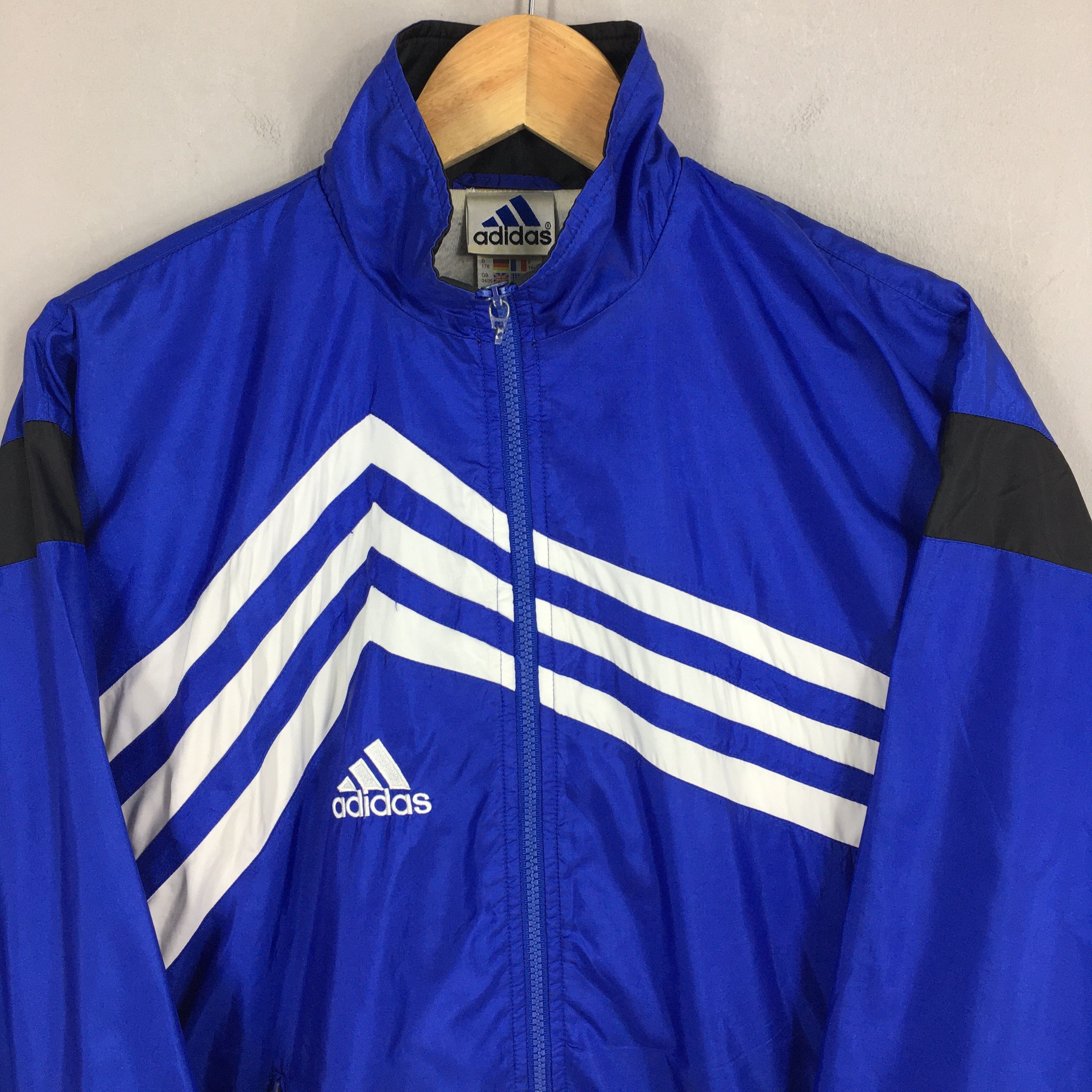 Adidas Vintage Adidas Equipment Windbreaker Jacket XLarge Size US XL / EU 56 / 4 - 2 Thumbnail