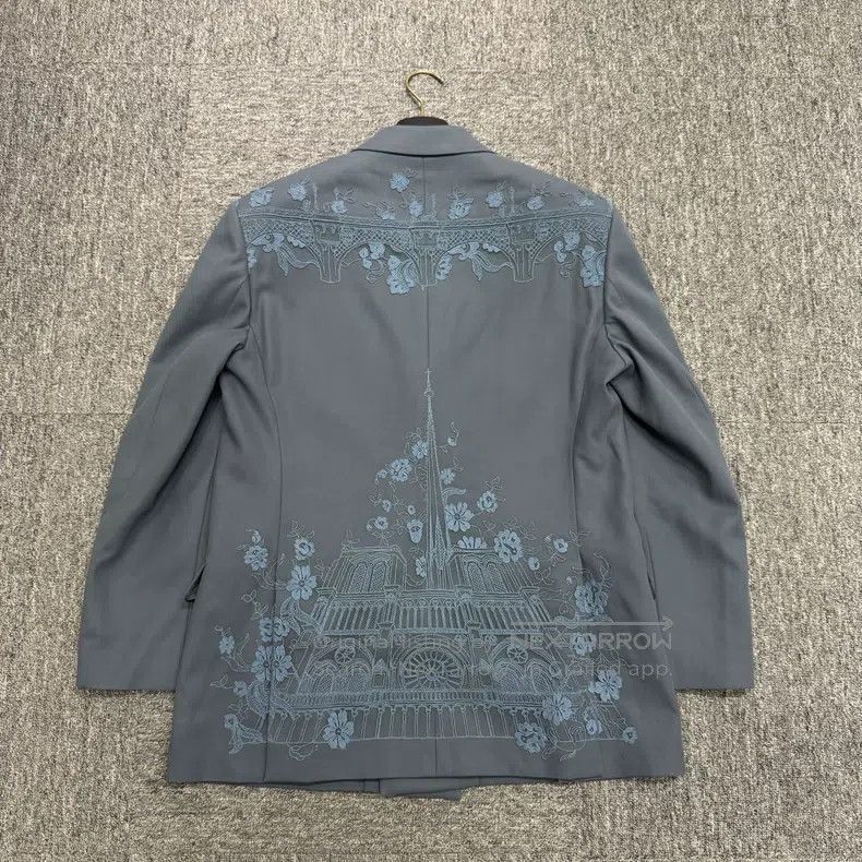 Louis Vuitton Louis Vuitton Show Embroidered Suit Jacket Size US M / EU 48-50 / 2 - 5 Thumbnail