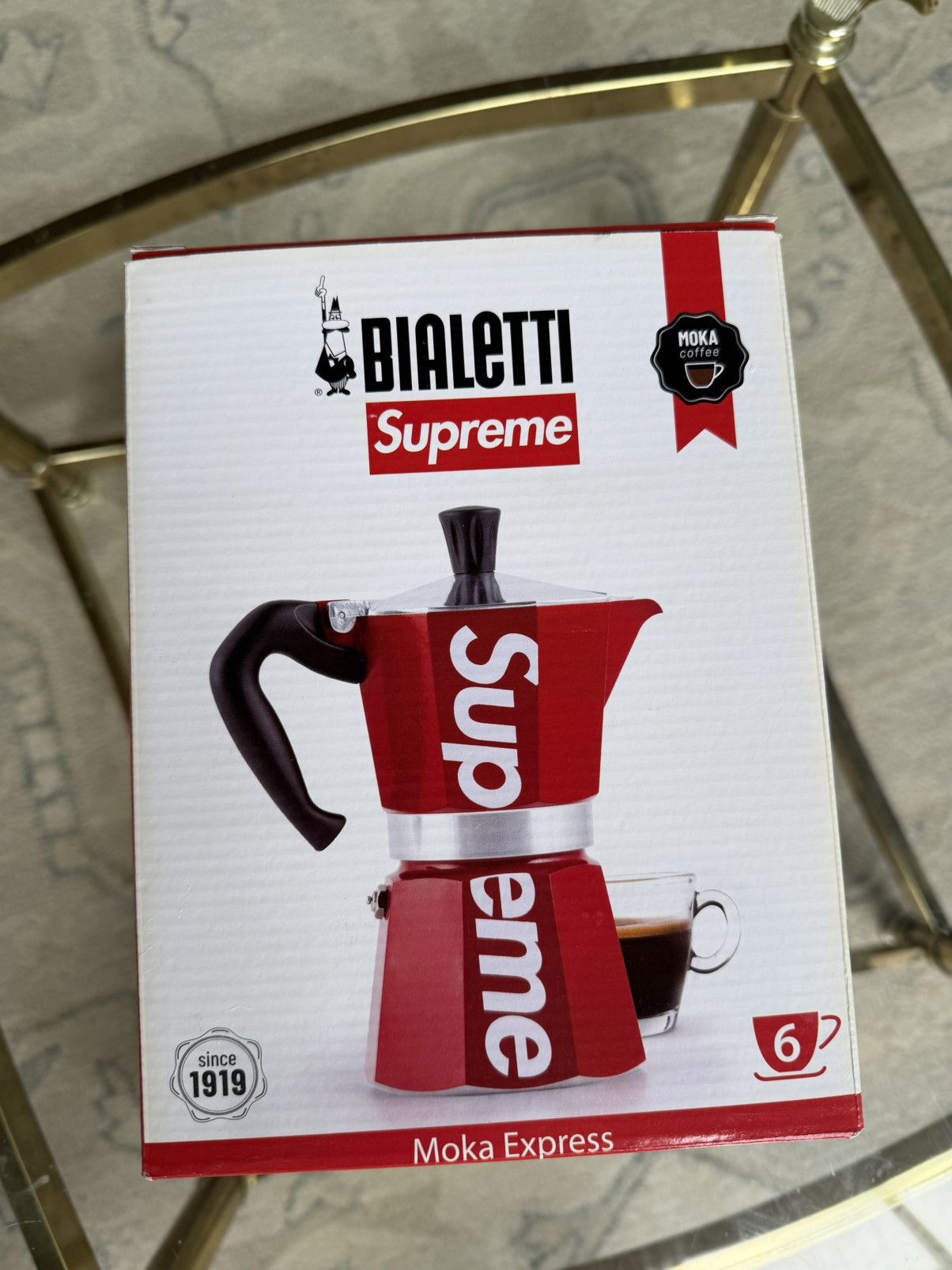 Supreme Supreme x Bialetti Moka Pot Size ONE SIZE - 1 Thumbnail