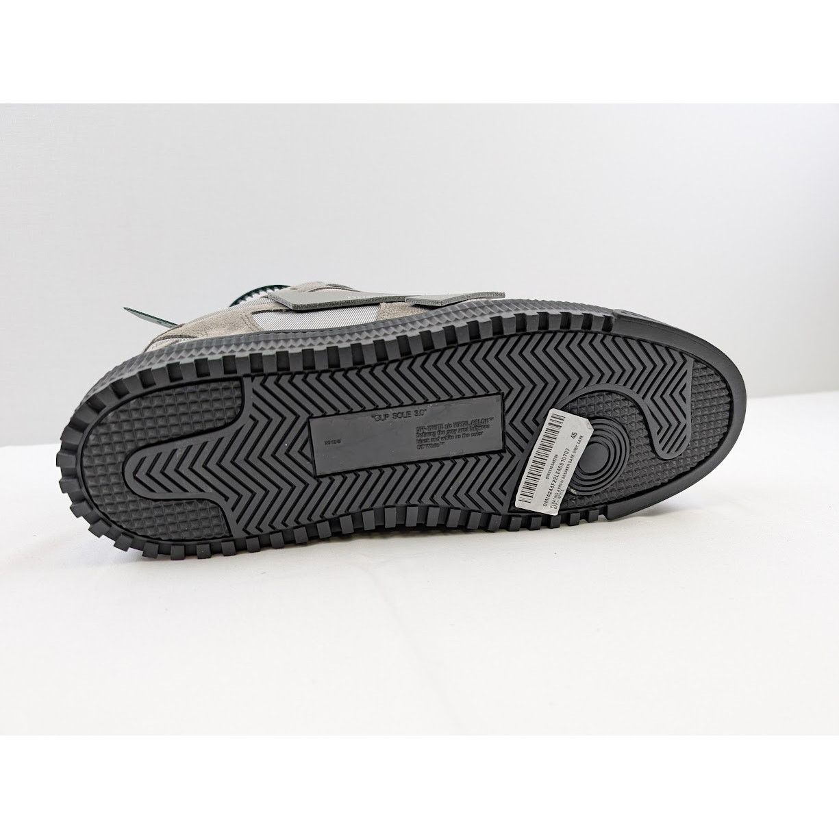 Off-White o1rshd1 Q:2 / Floating Arrow Sneaker in Dark Grey Size US 12 / EU 45 - 7 Thumbnail