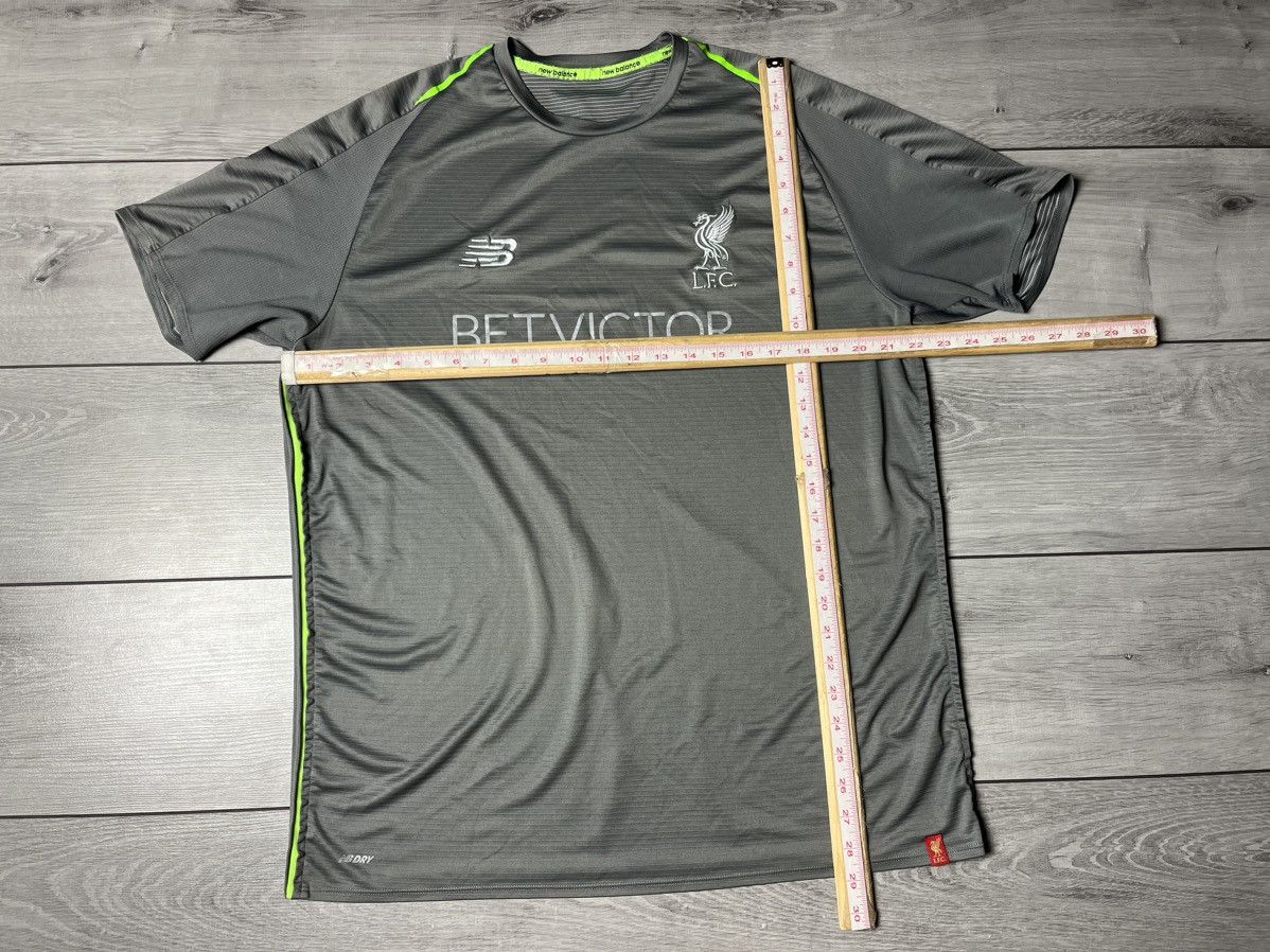 New Balance New Balance Liverpool home jersey 2018/19 size XLARGE Size US XL / EU 56 / 4 - 6 Thumbnail