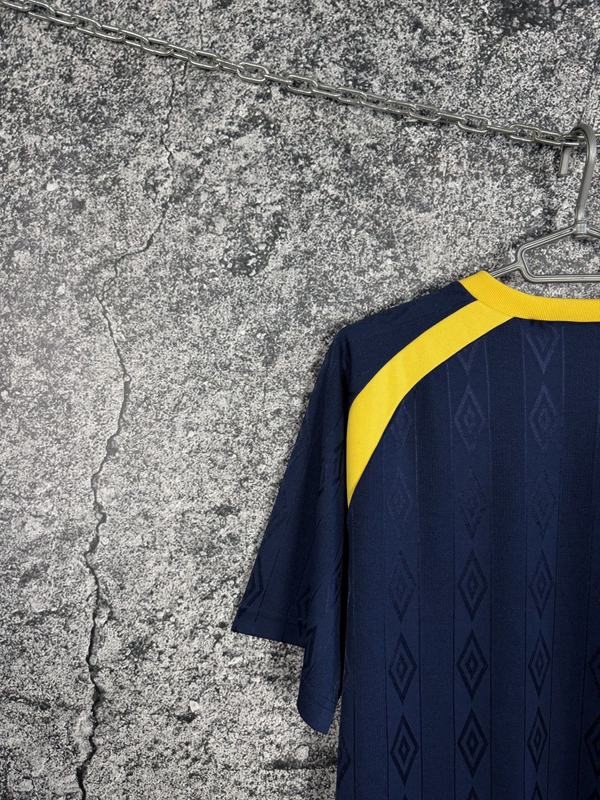 Umbro UMBRO Vintage Crewneck Monogram T-Shirt Short Sleeve Jersey Size US L / EU 52-54 / 3 - 13 Thumbnail